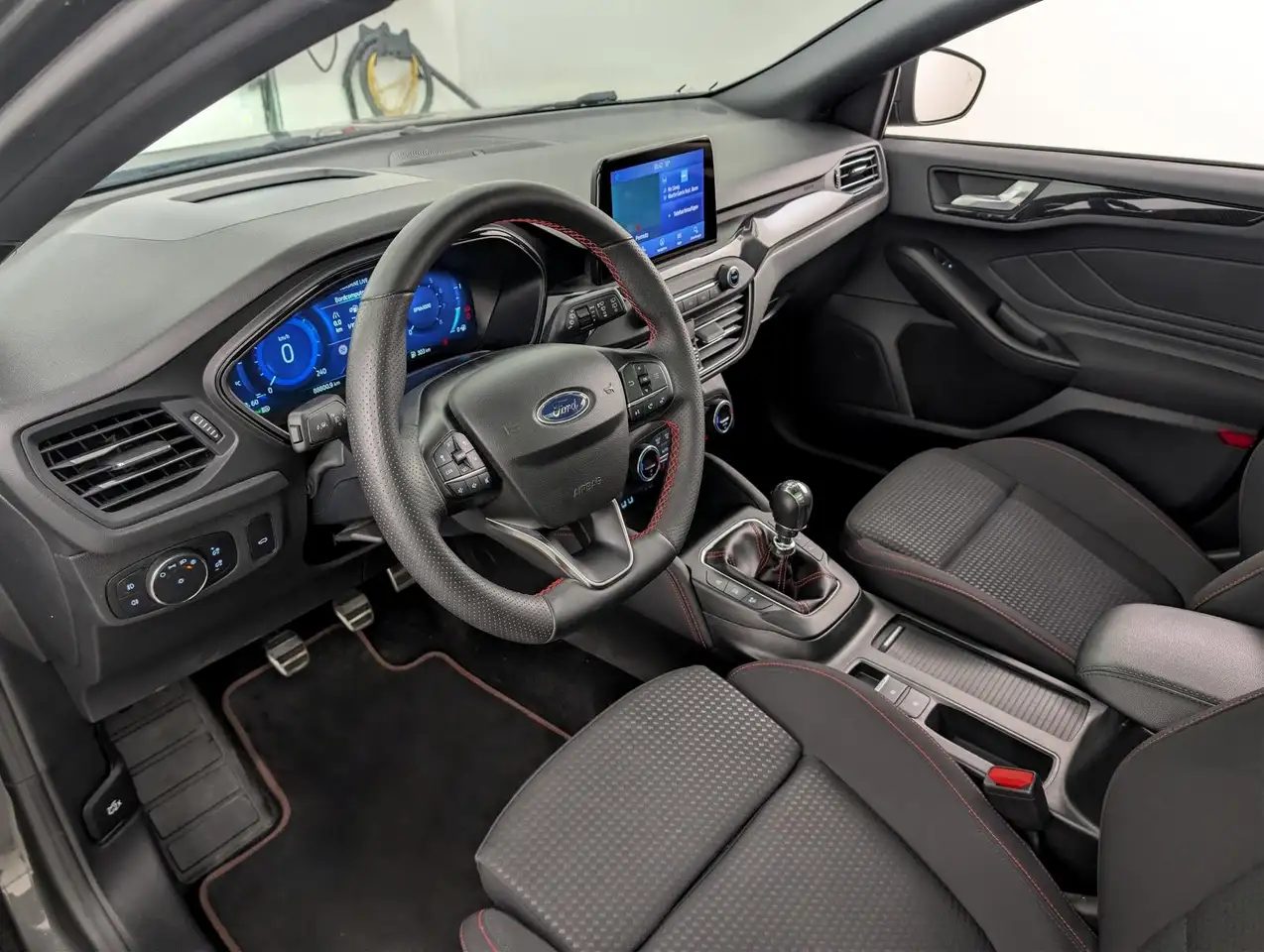 Ford Focus Turnier 1.0 M-Hybrid ST-Line X Matrix+AHK, миниатюра 14