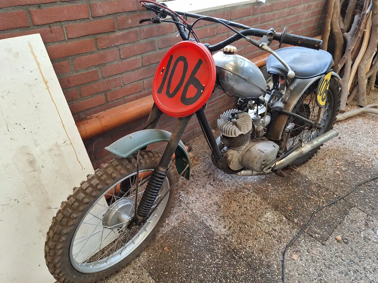 Mz ES 150