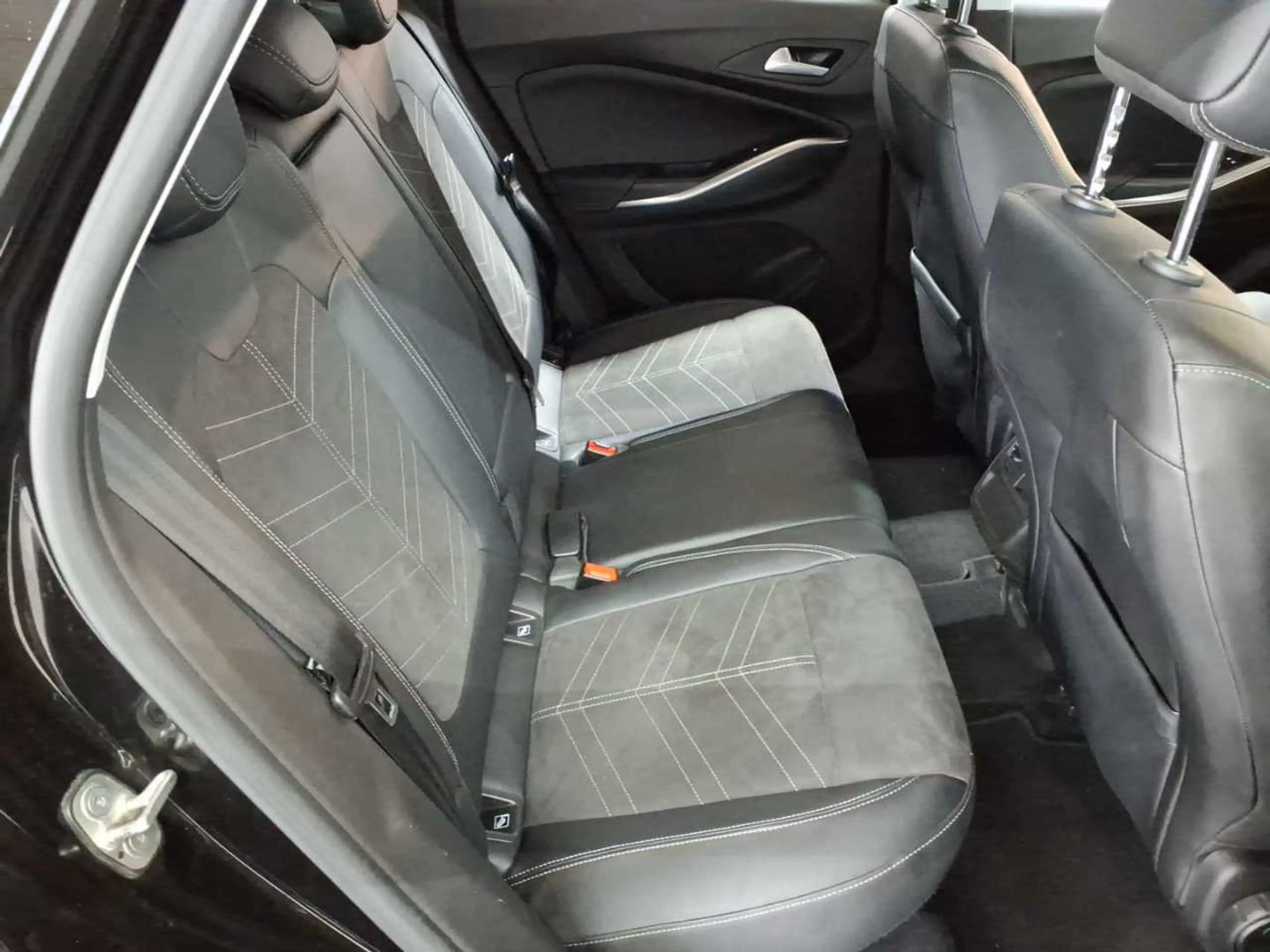 Opel Grandland Grandland 1.5 D Automatik Ultimate Navi — photo 14