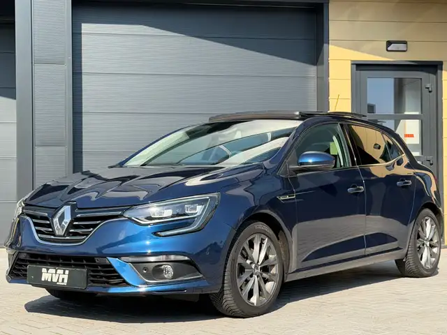 Renault Megane 1.2 TCe Série Signature Exclusiv - Pano - Bose - L