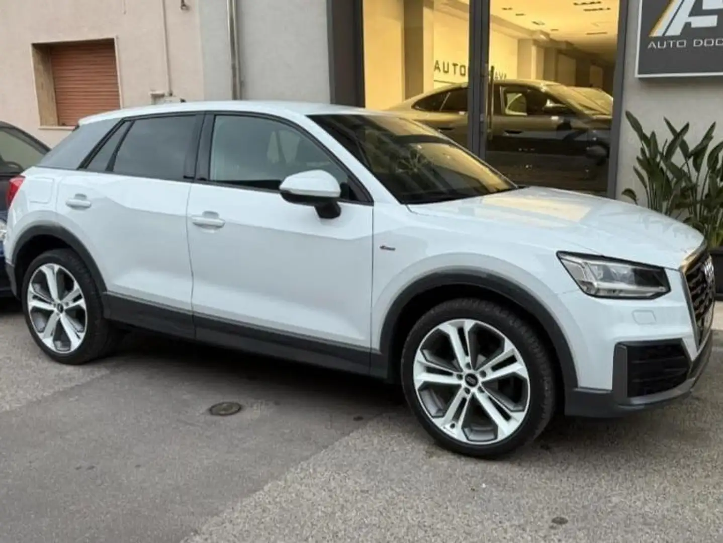 Audi Q2 Q2 1.6 Tdi S-line+Full Led+Cookpit+Luci Ambiente.. Bianco - 2