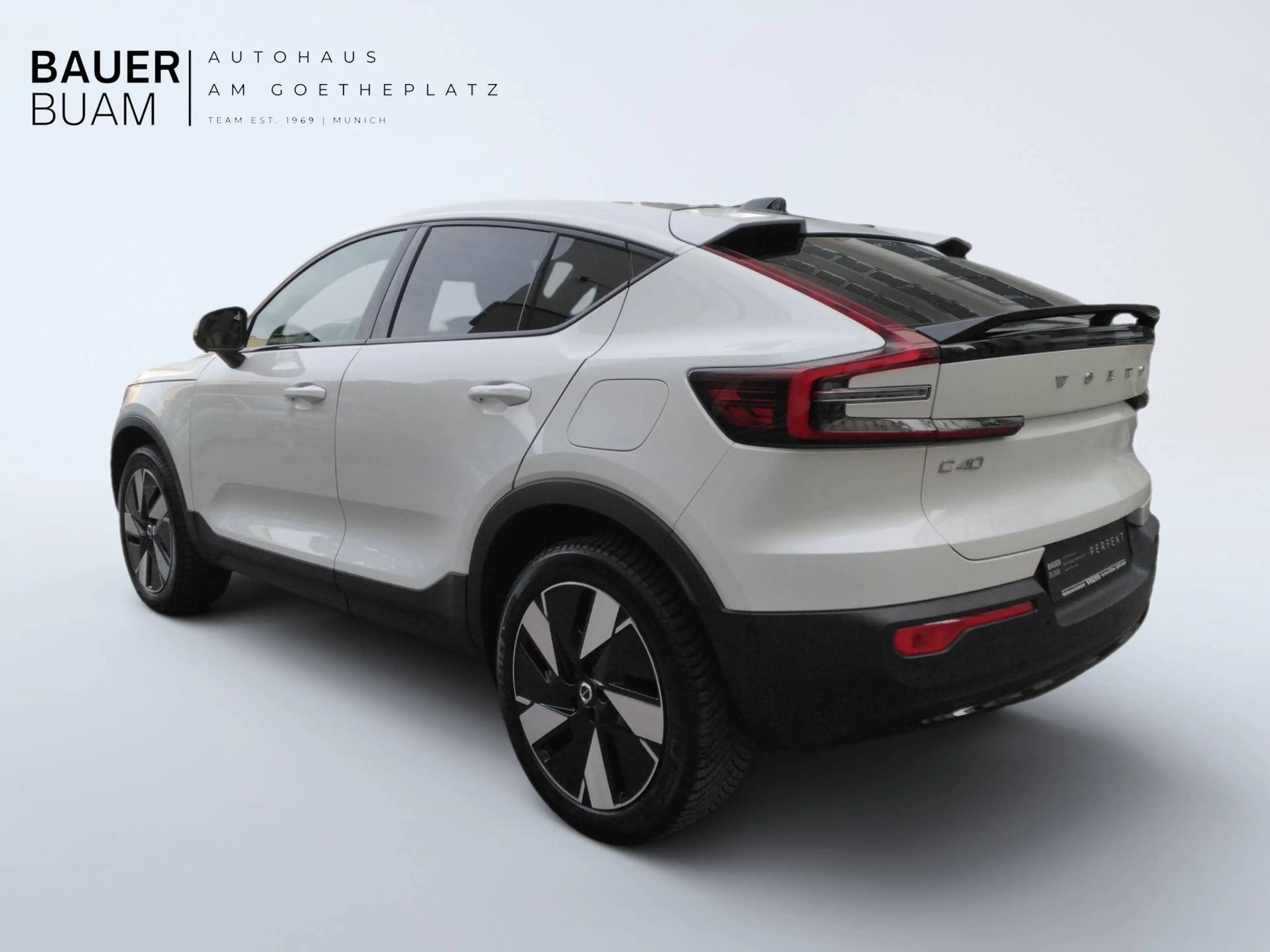 Volvo C40 Ultimate Recharge Pure Electric 2WD — photo 4