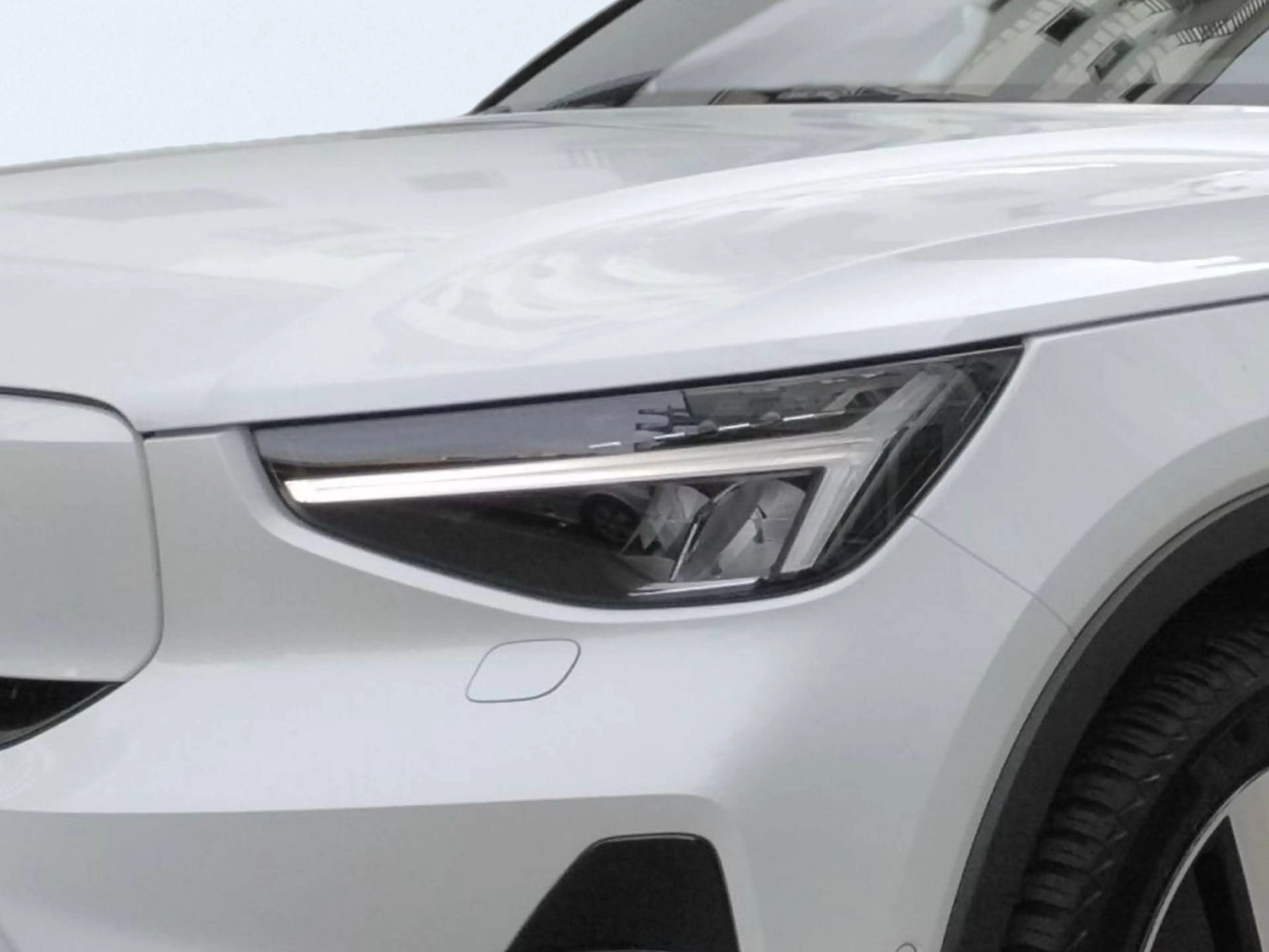 Volvo C40 Ultimate Recharge Pure Electric 2WD — photo 5