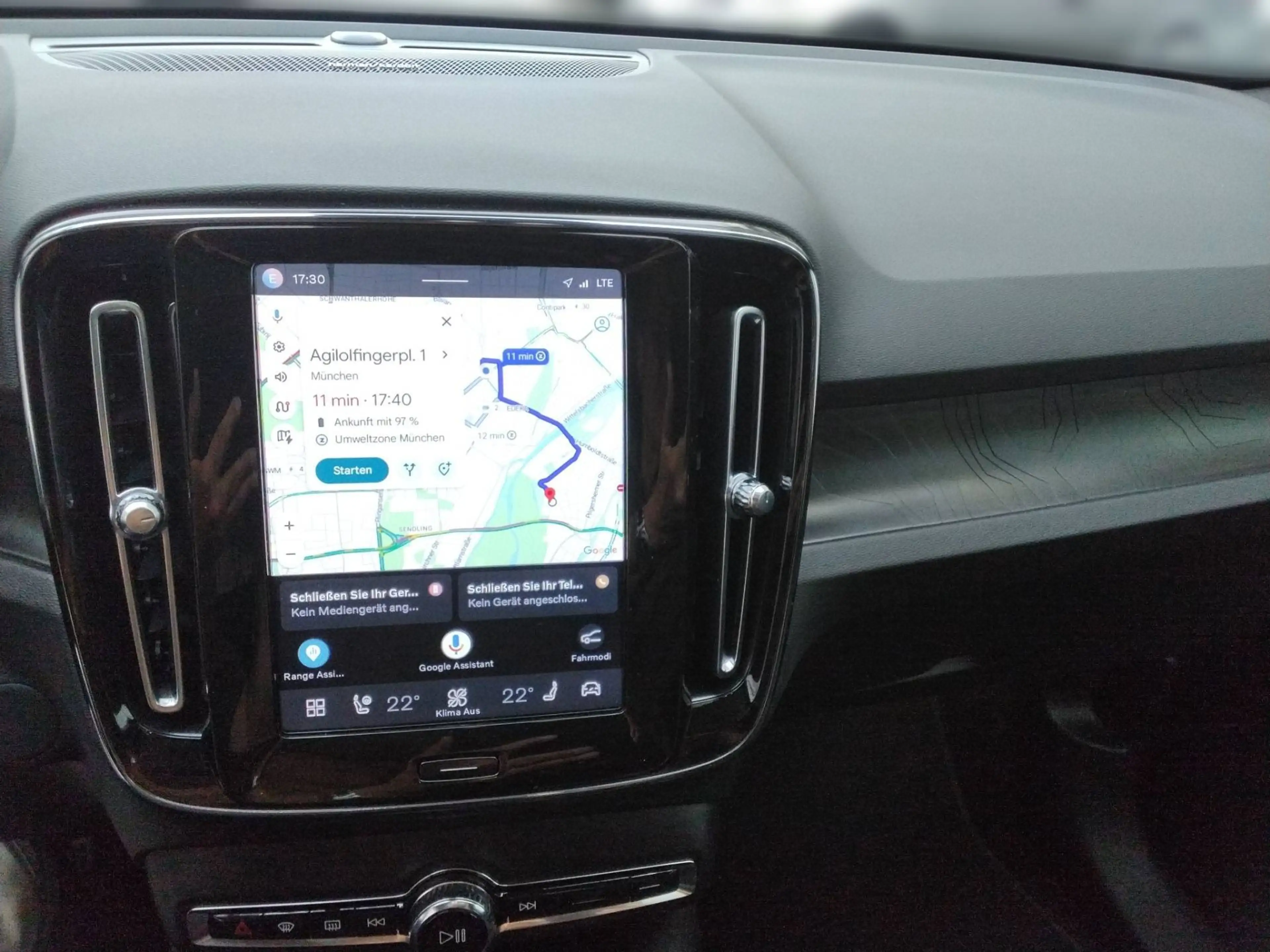 Volvo C40 Ultimate Recharge Pure Electric 2WD — photo 10