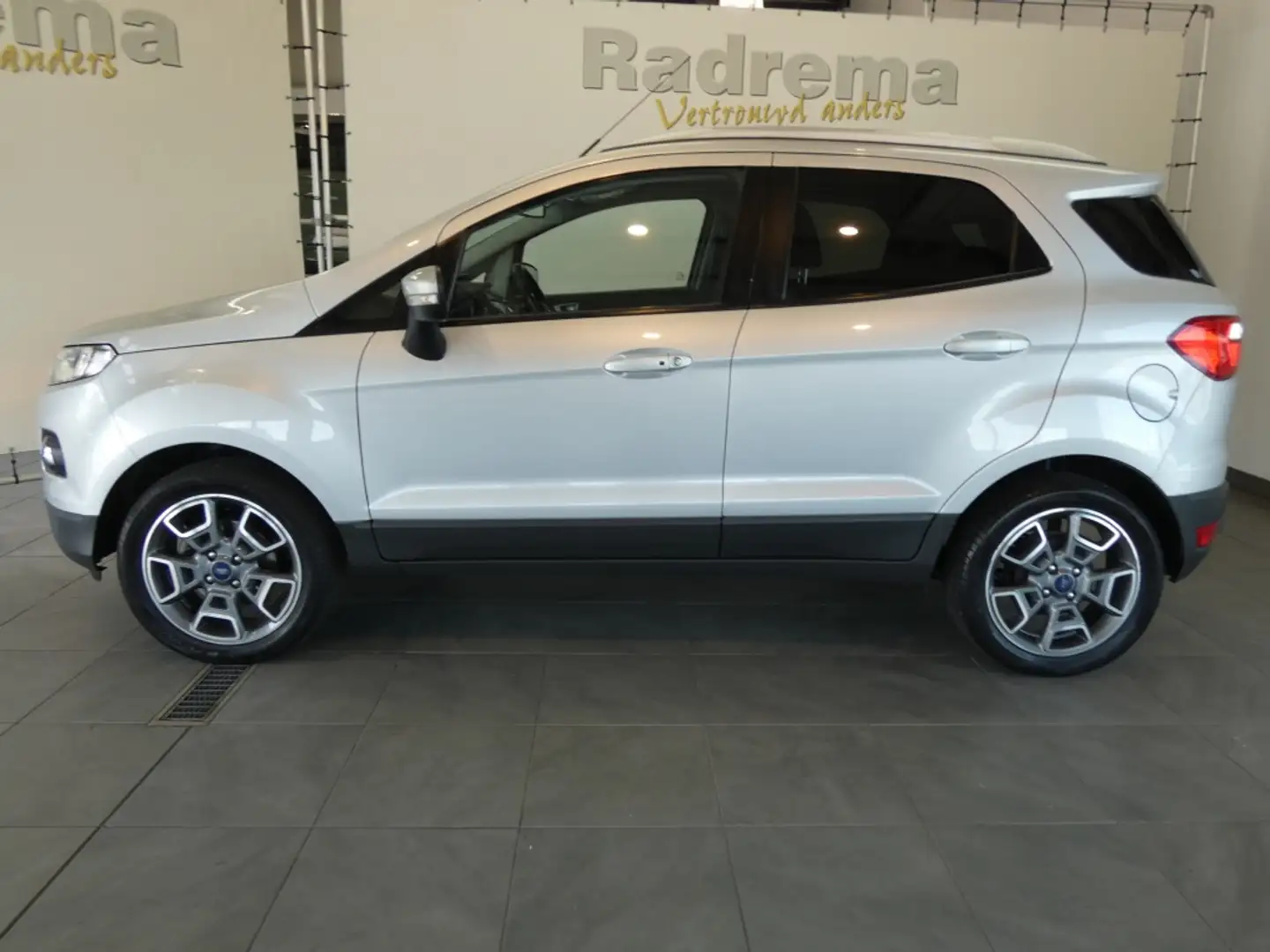Ford EcoSport 1.0 EcoB. Titanium NAVI, Sony, Cruise Grijs - 2