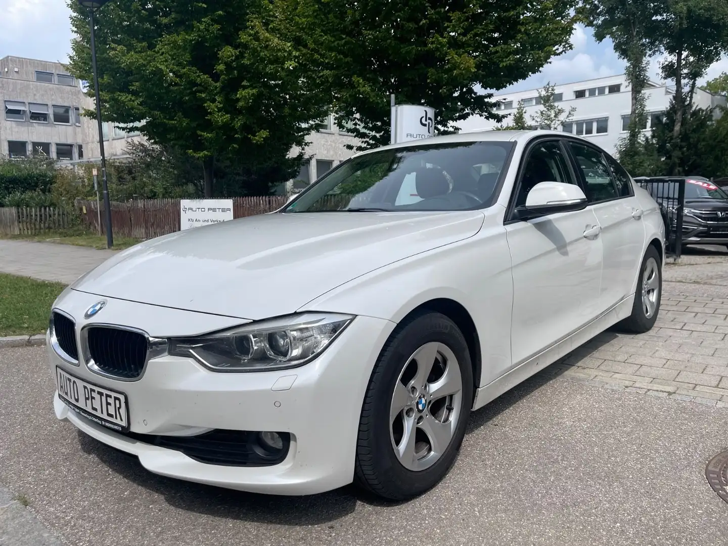 BMW 320 Baureihe 3 Lim. 320 d  Edition Blanco - 1