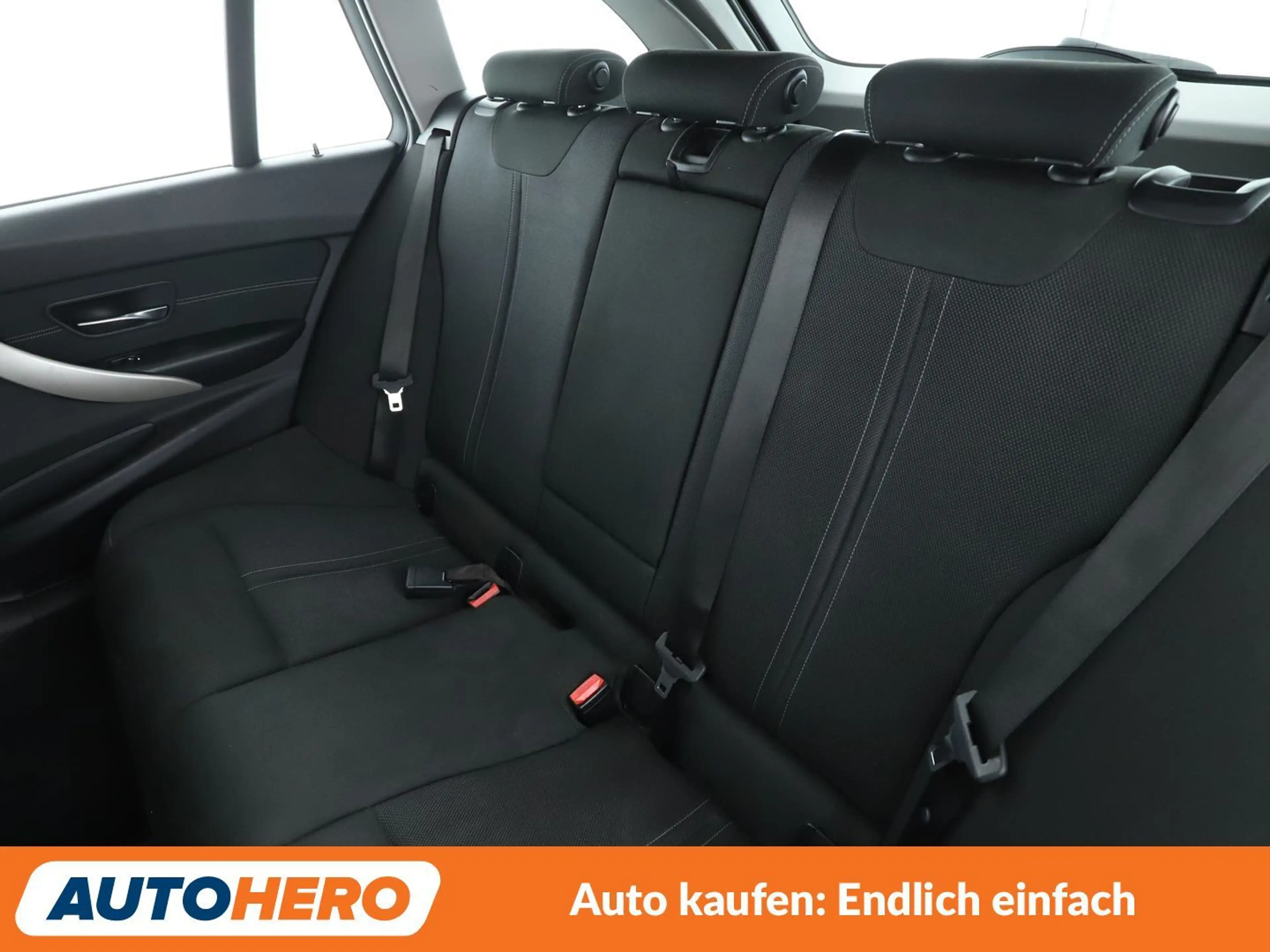 BMW 316 316d Advantage — photo 14