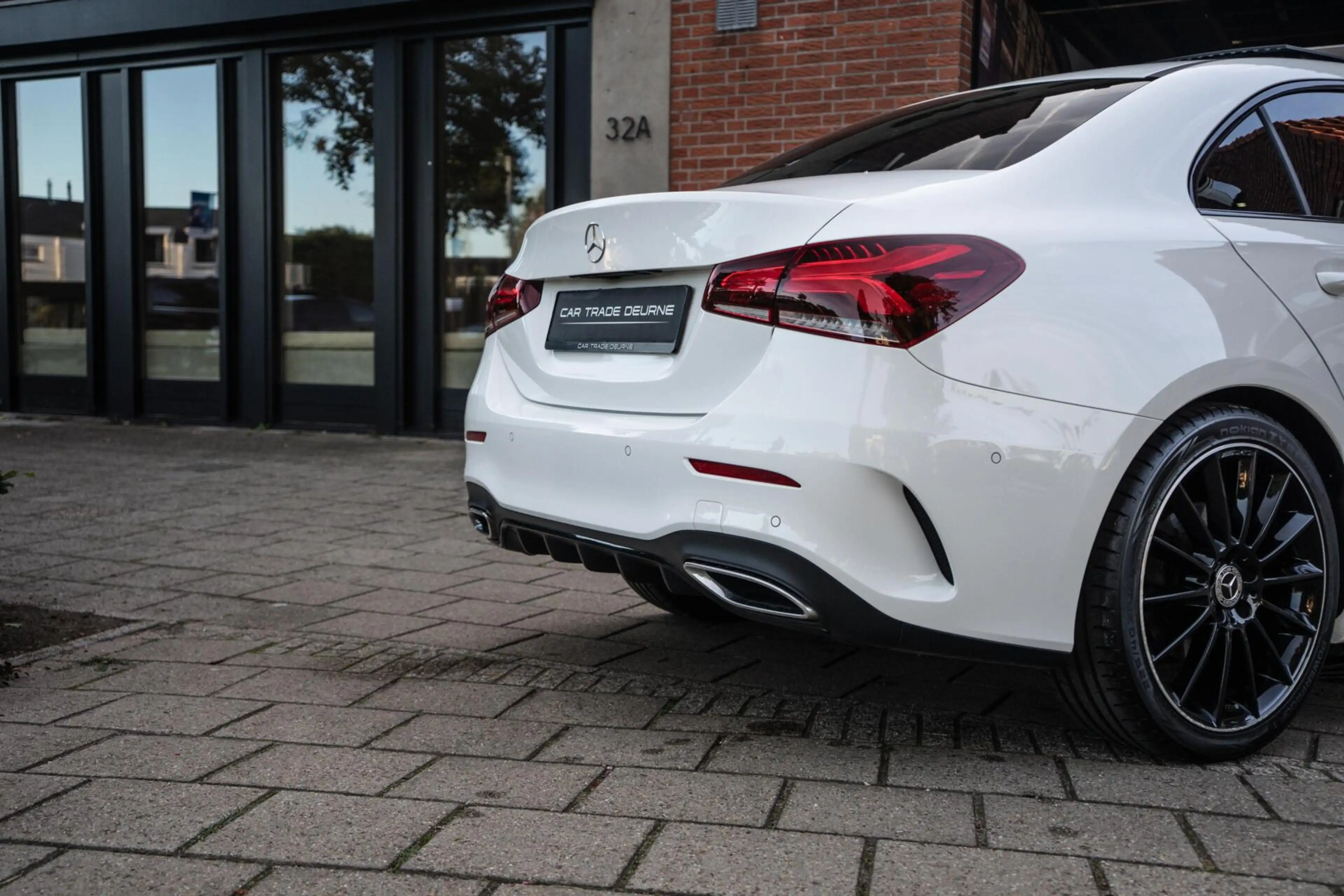 Mercedes-Benz A 200 AMG Pano / Camera / Ambi — photo 24