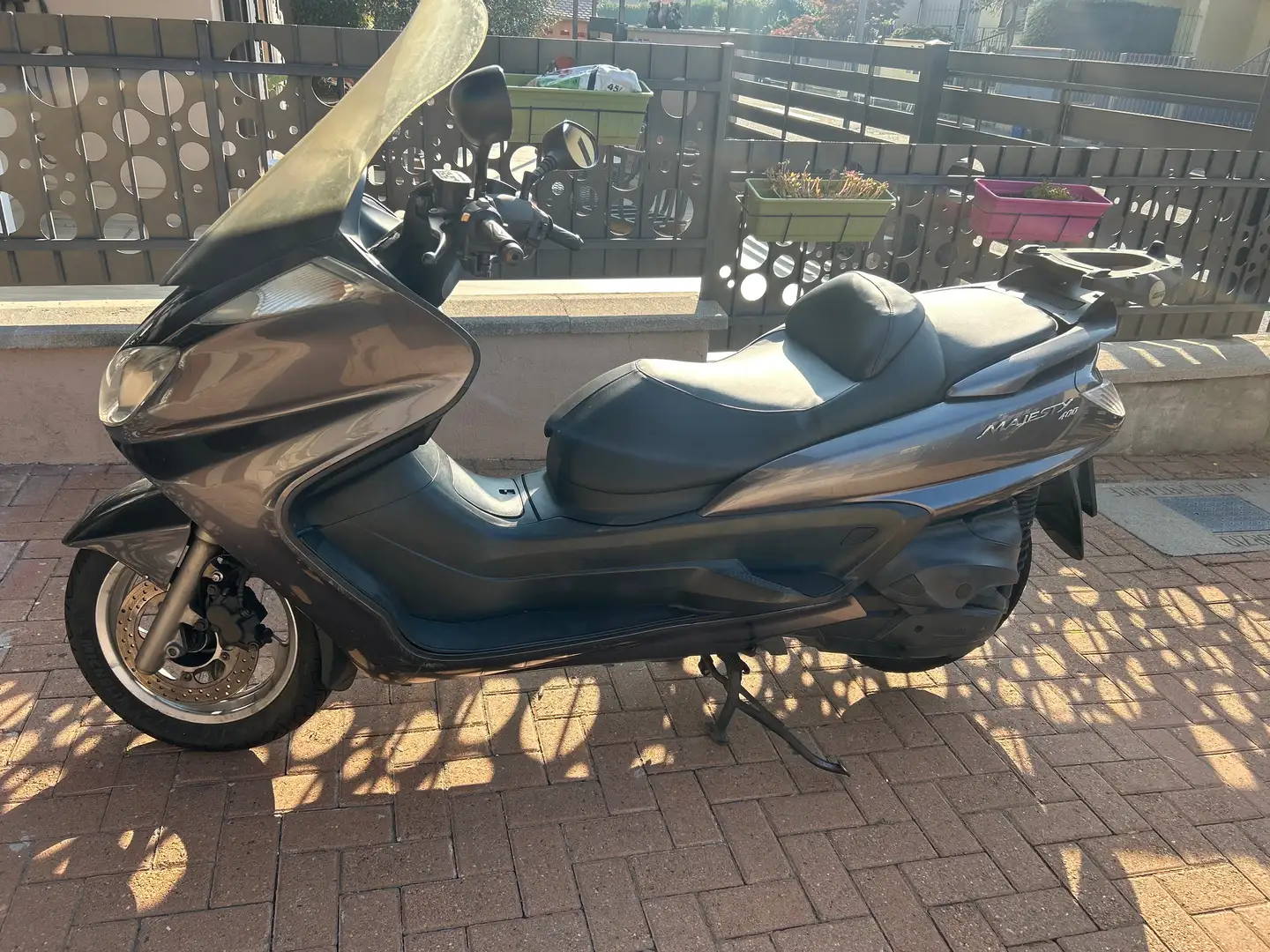 Yamaha Majesty 400 Gris - 2