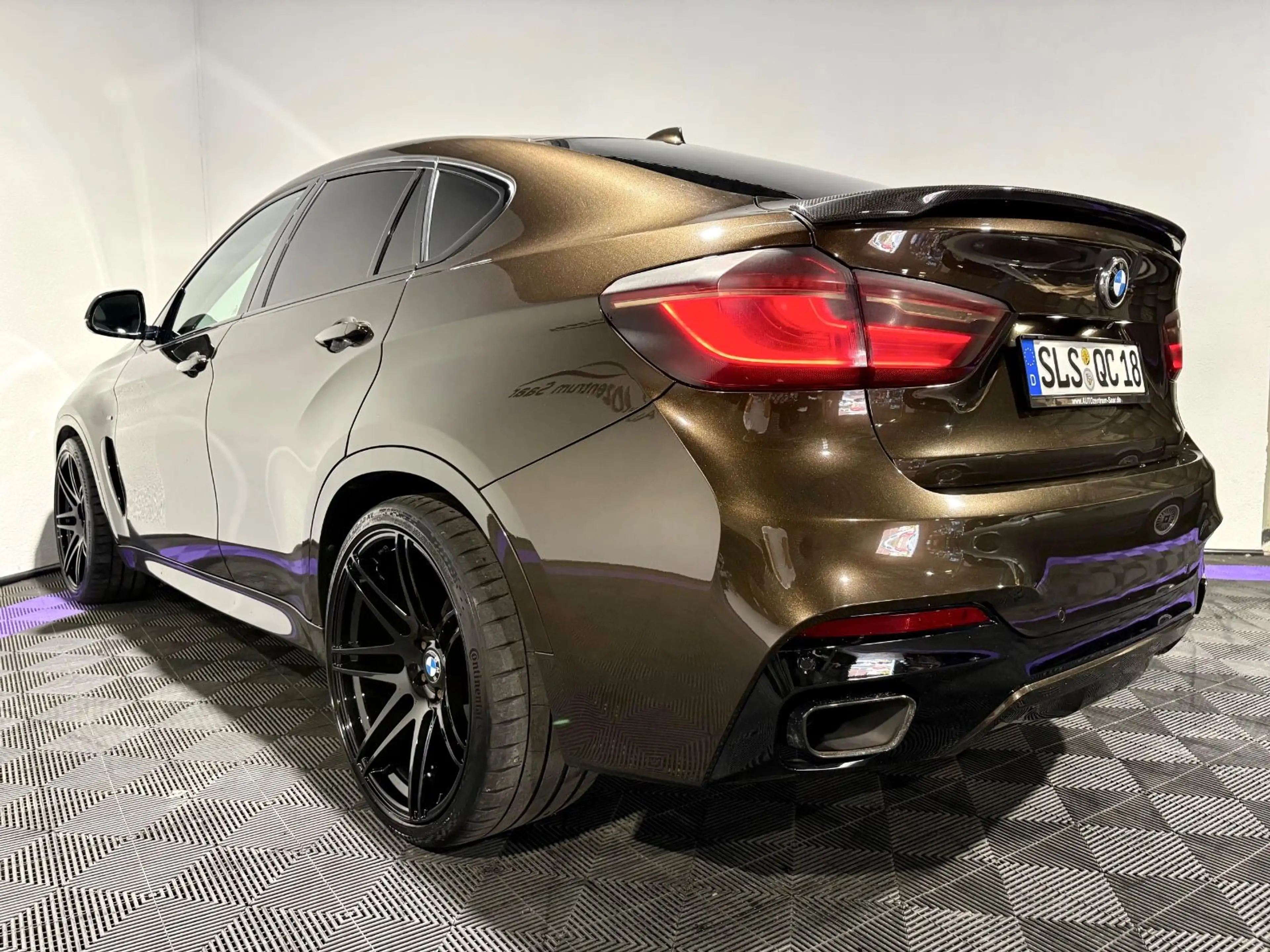 BMW X6 M50d Individual Innen/Außen 22" Alus — photo 5