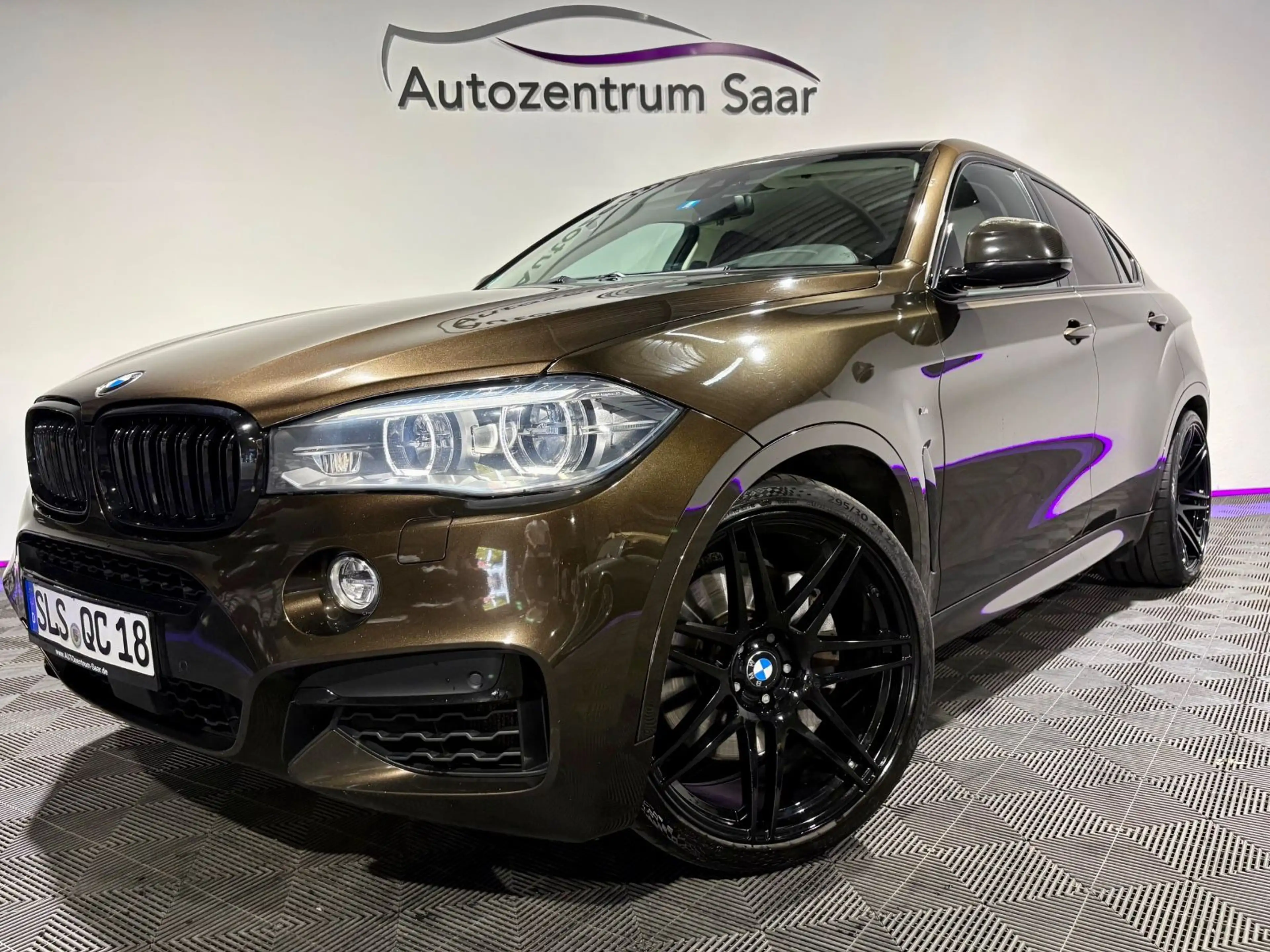 BMW X6 M50d Individual Innen/Außen 22" Alus