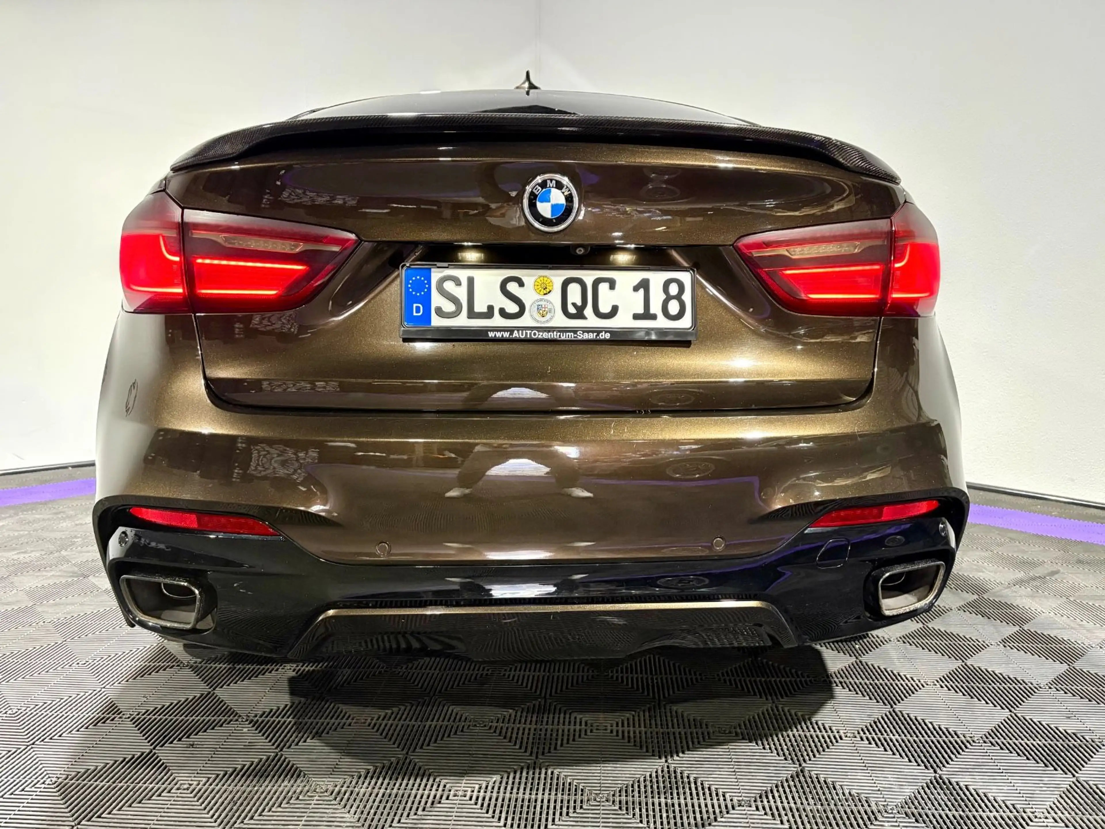 BMW X6 M50d Individual Innen/Außen 22" Alus — photo 7