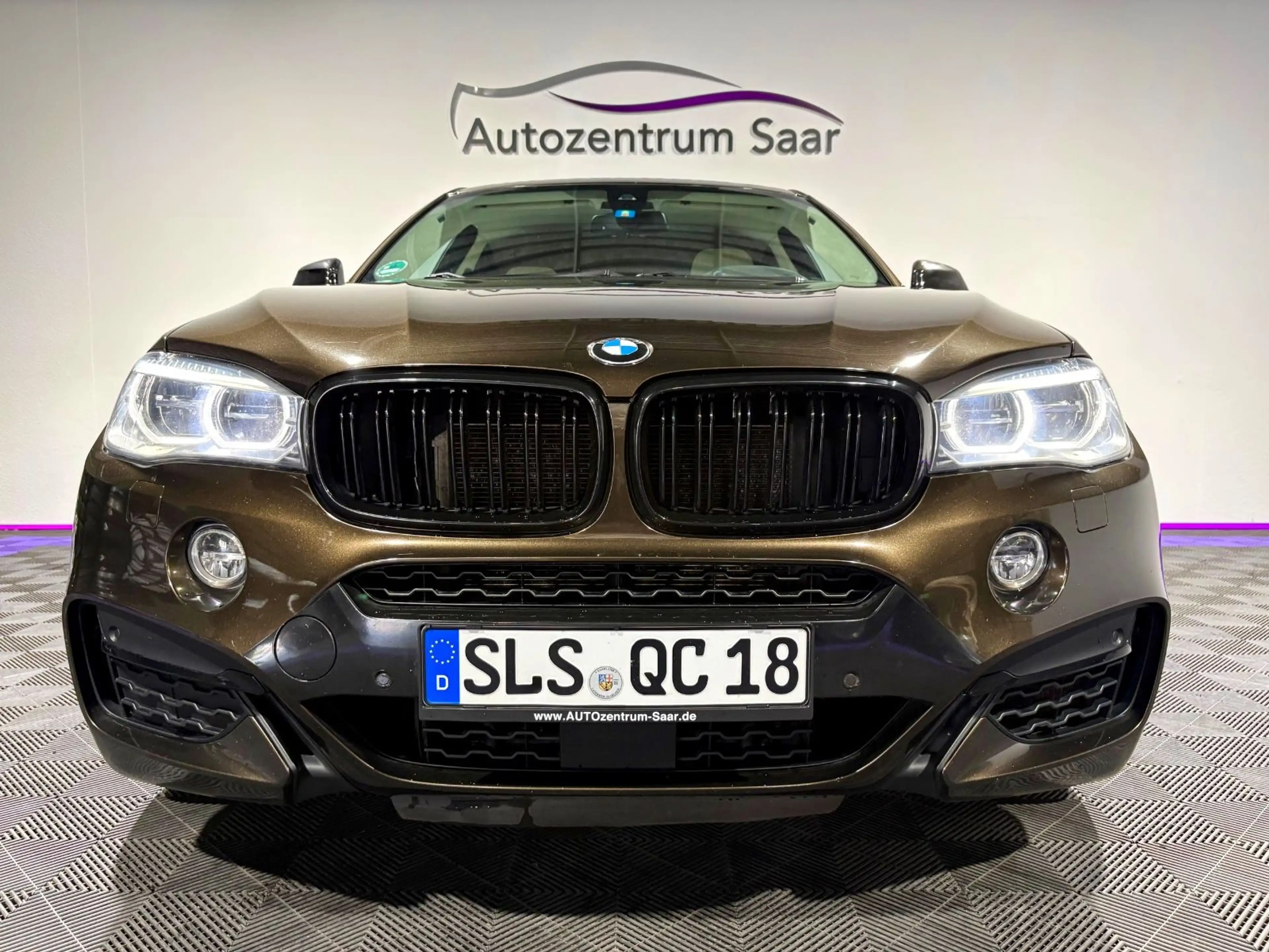 BMW X6 M50d Individual Innen/Außen 22" Alus — photo 14