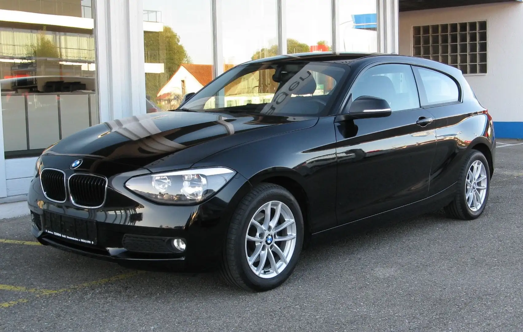 BMW 116 *Klima*PDC*Sitzheizung*Alufelgen*Tempomat* Schwarz - 2