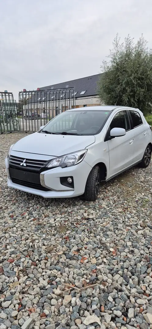 Mitsubishi Space Star 1.2 Select+ Black 59 kW, Blanc - 1