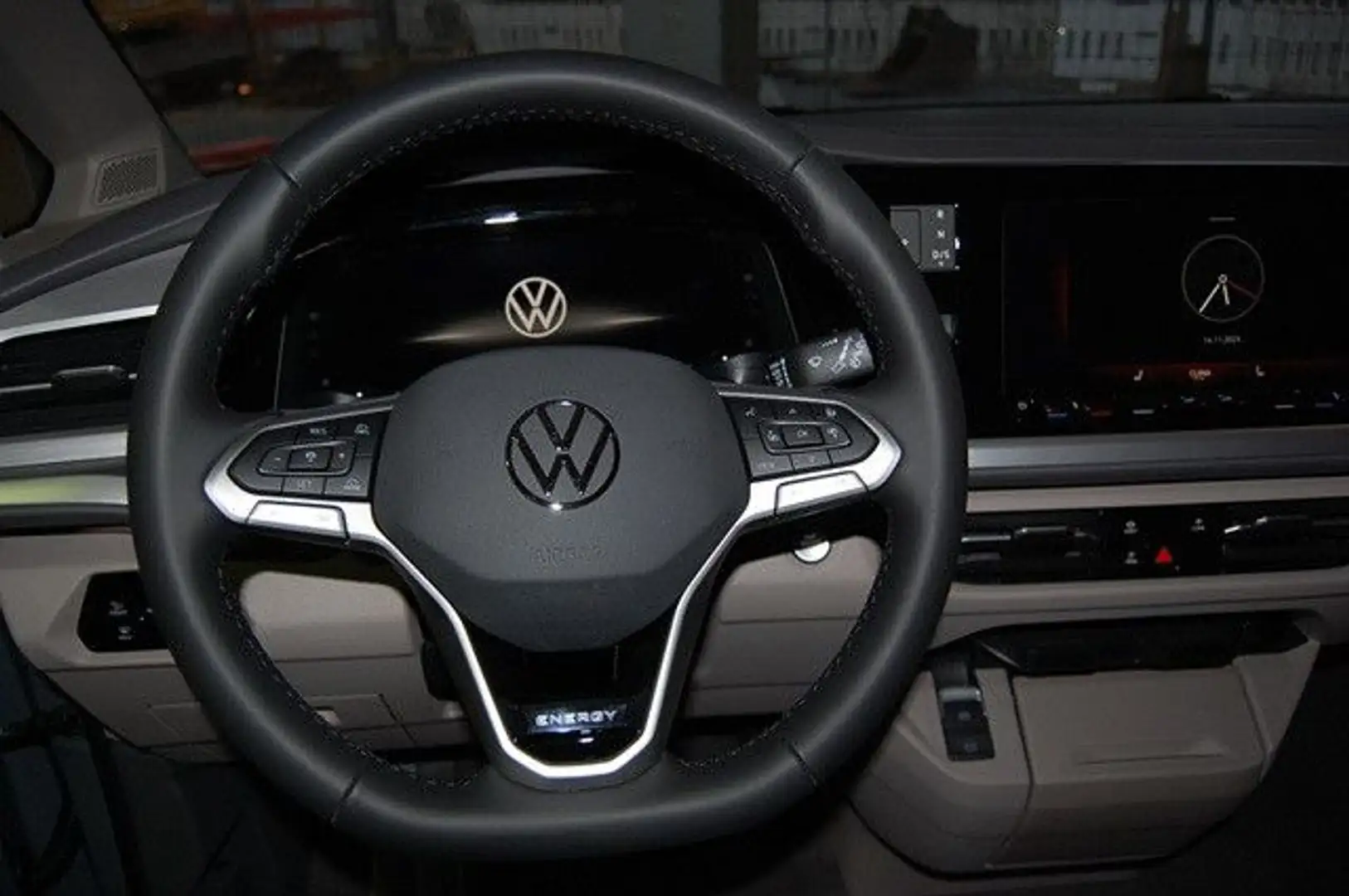 Volkswagen T7 Multivan Multivan ENERGY Life Diesel 7-Sitzer AHK Szary - 2