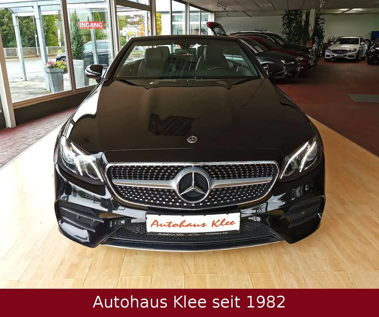 Mercedes-Benz E 300 Cabrio Autom. AMG-Line *LED*NAVI*LM 19" Schwarz - 2