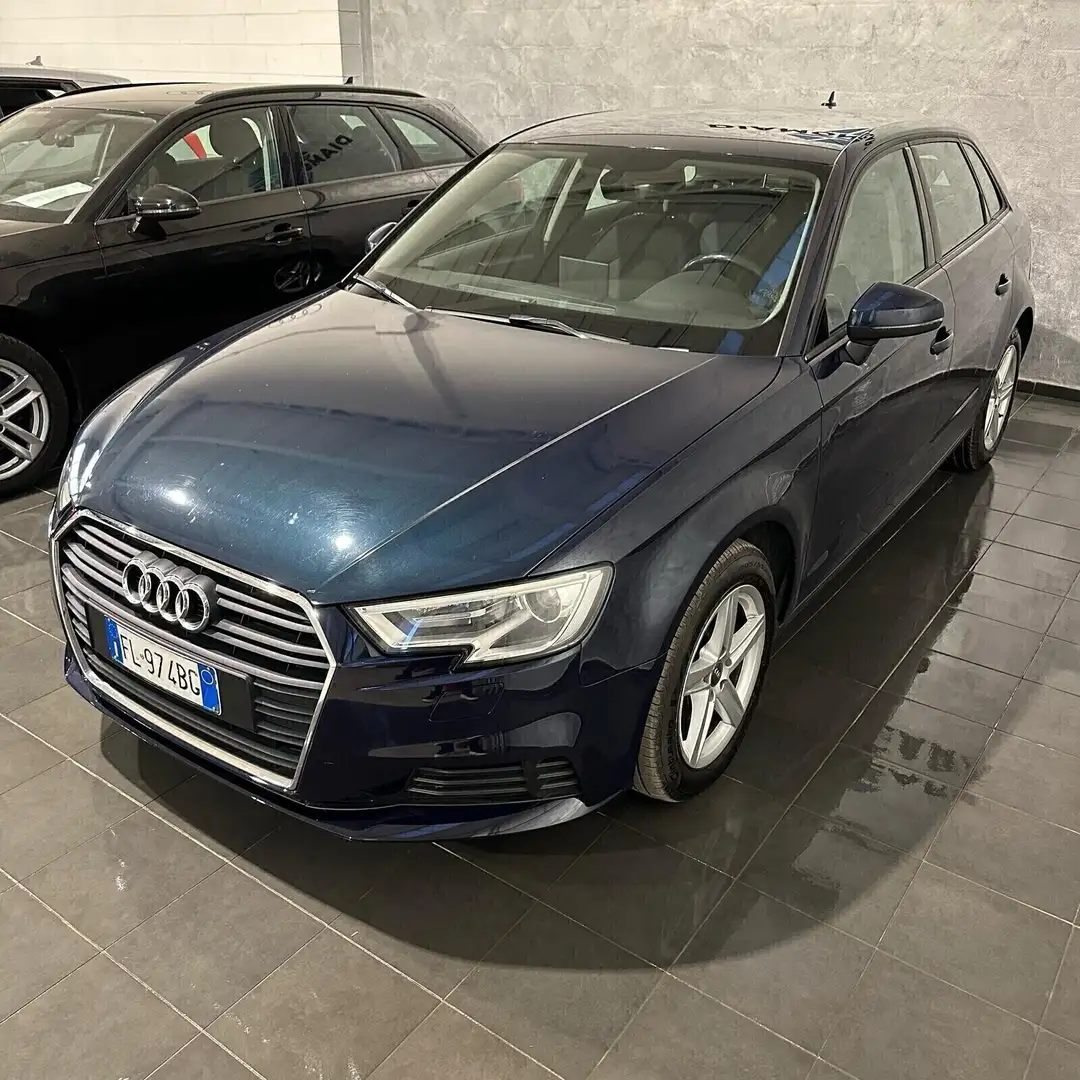 Audi A3 SPB 2.0 TDI S tronic Sport Blu/Azzurro - 2