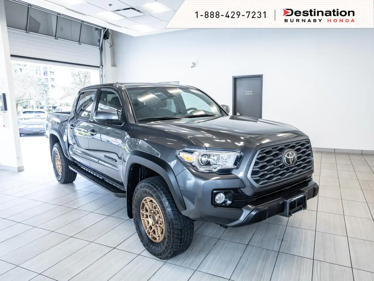 Toyota Tacoma снимка Toyota Tacoma
