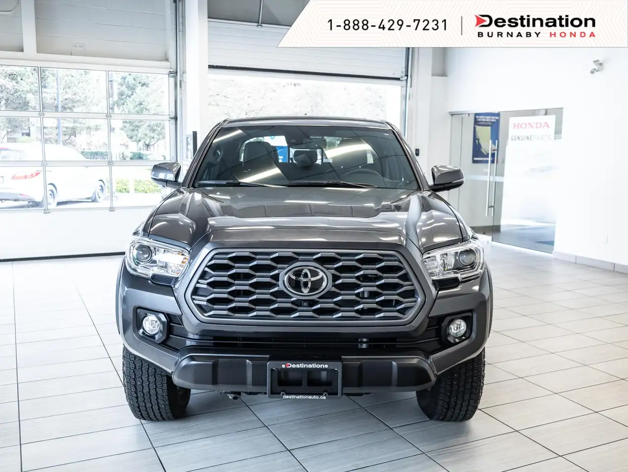 Toyota Tacoma снимка Toyota Tacoma