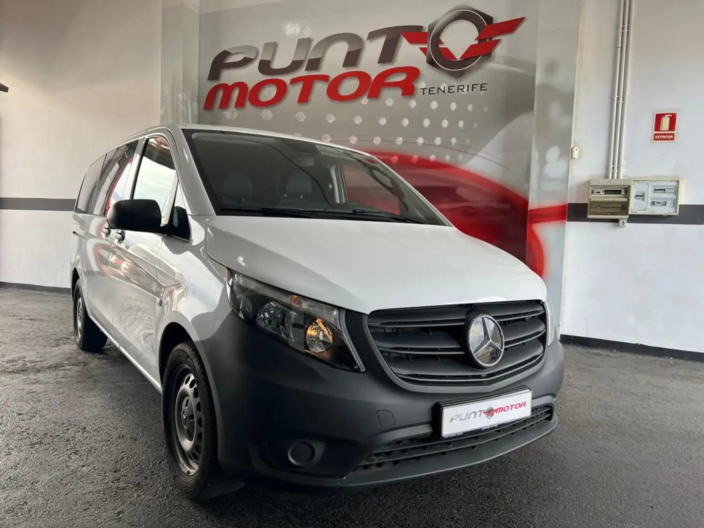 Mercedes-Benz Vito Tourer 114 CDI Select Larga 9G-Tronic Blanco - 1