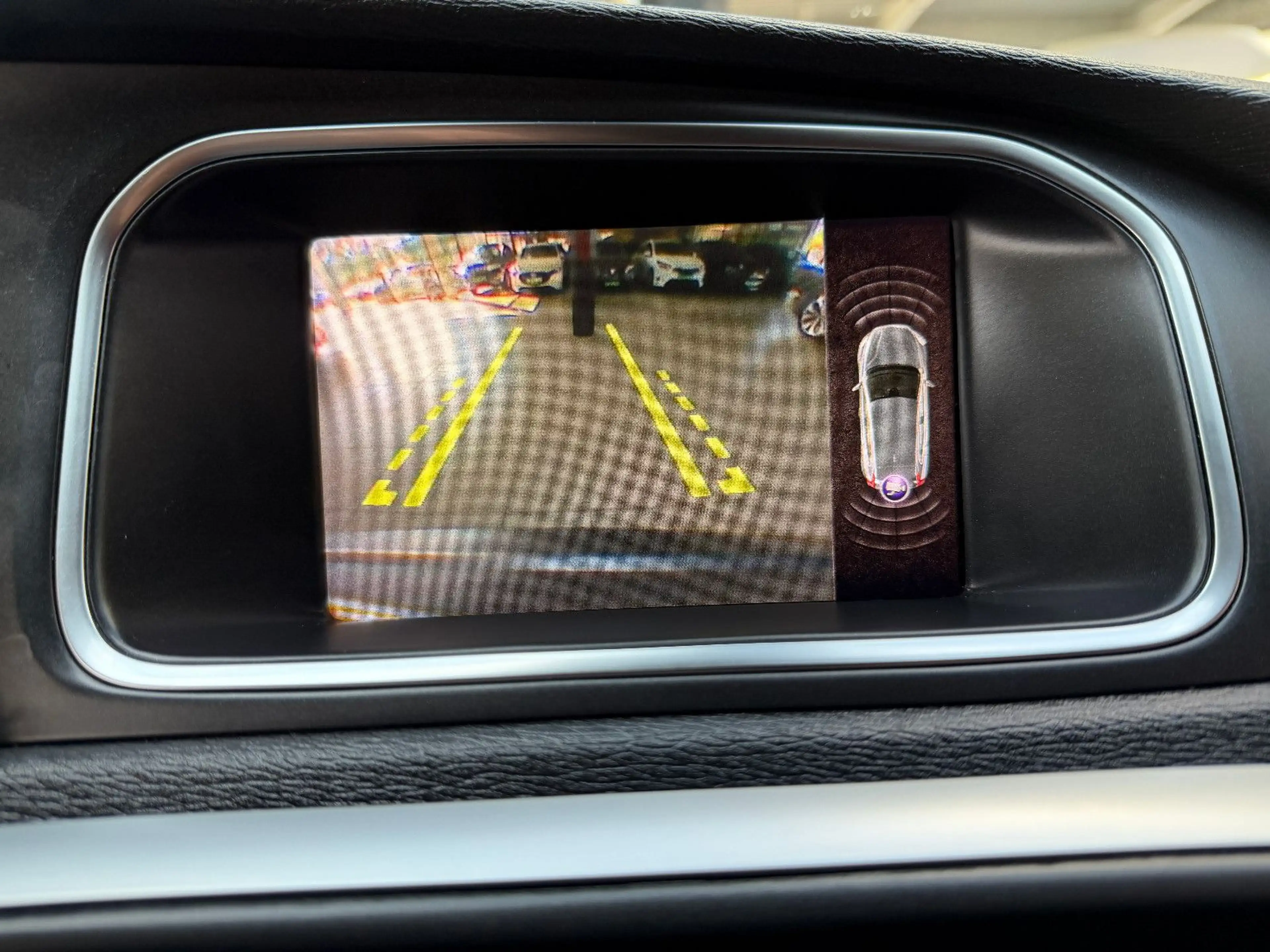 Volvo V40 R-Design*Bluetooth*SHZ*Kamera*PDC* — photo 15