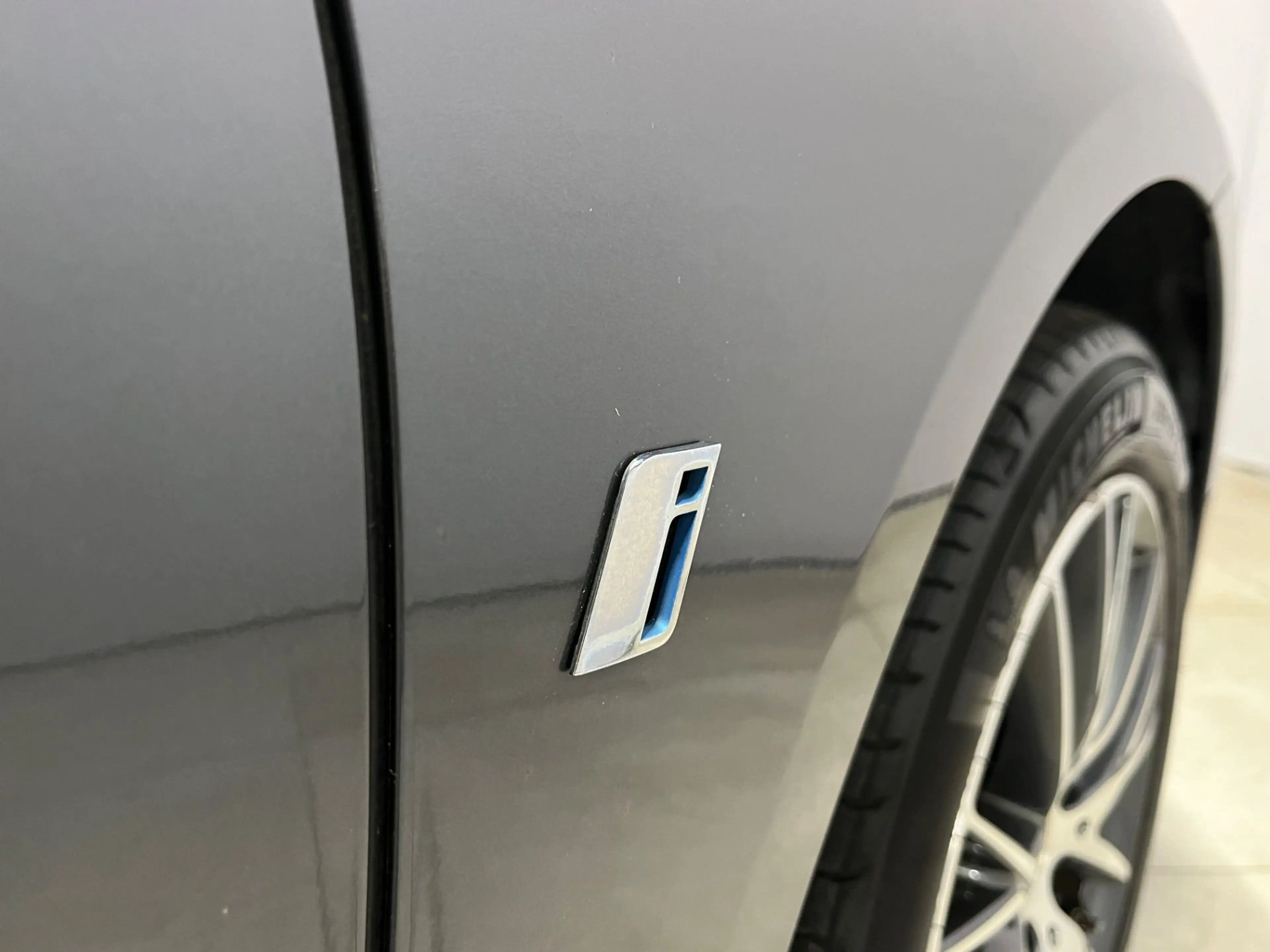 BMW 225 2er Active Tourer - 225xe Sport Line — photo 12