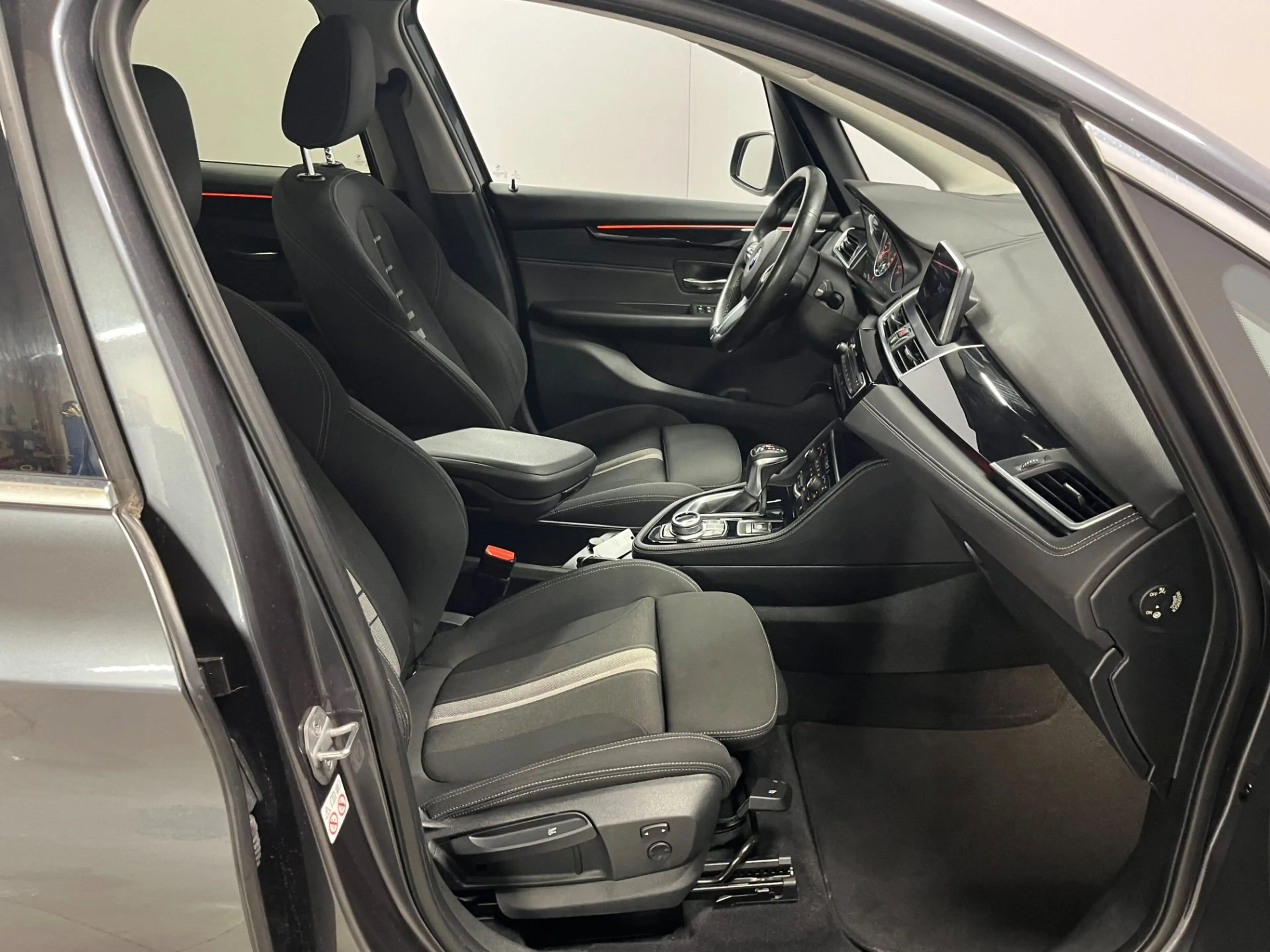 BMW 225 2er Active Tourer - 225xe Sport Line — photo 14