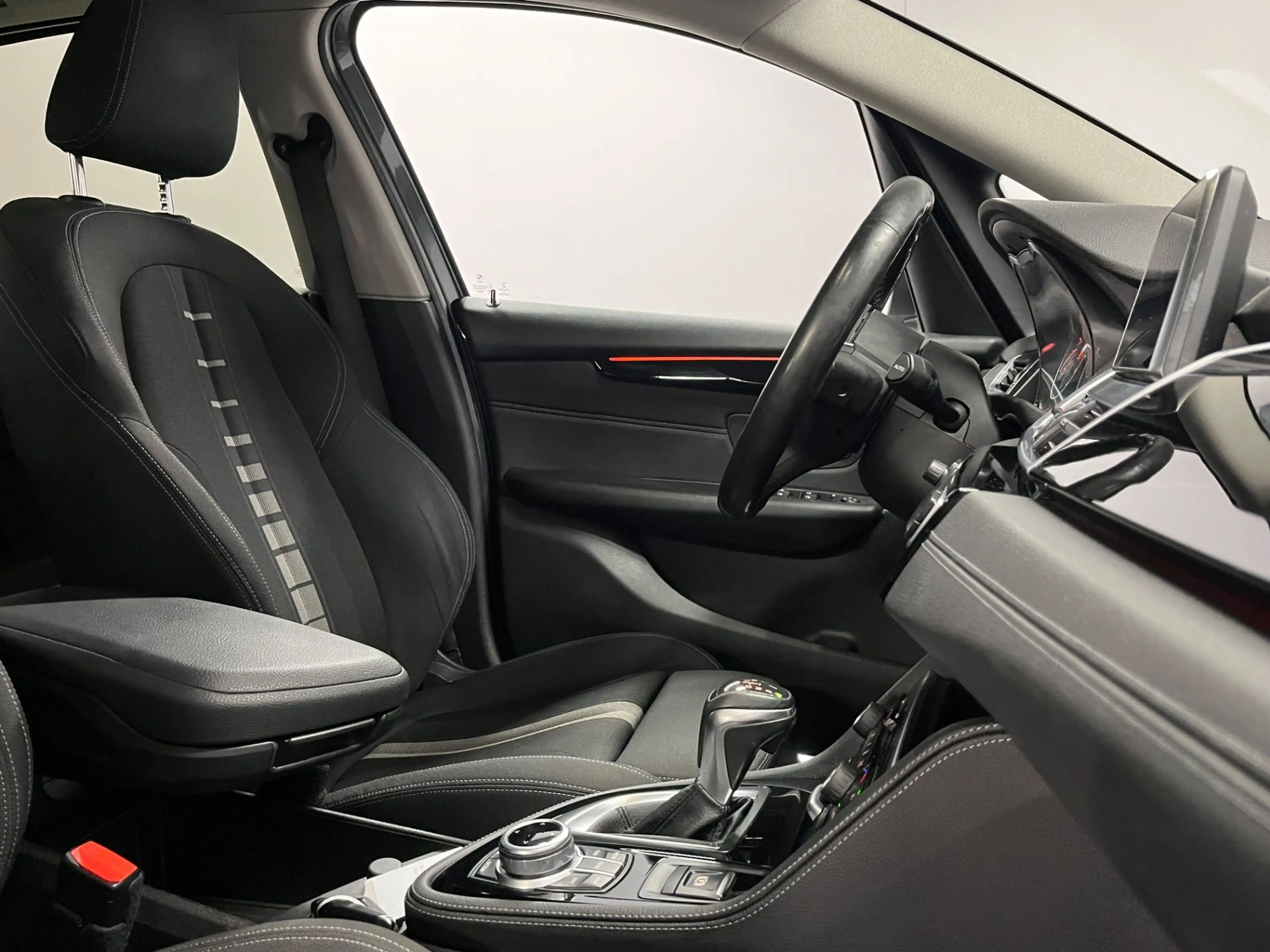 BMW 225 2er Active Tourer - 225xe Sport Line — photo 13