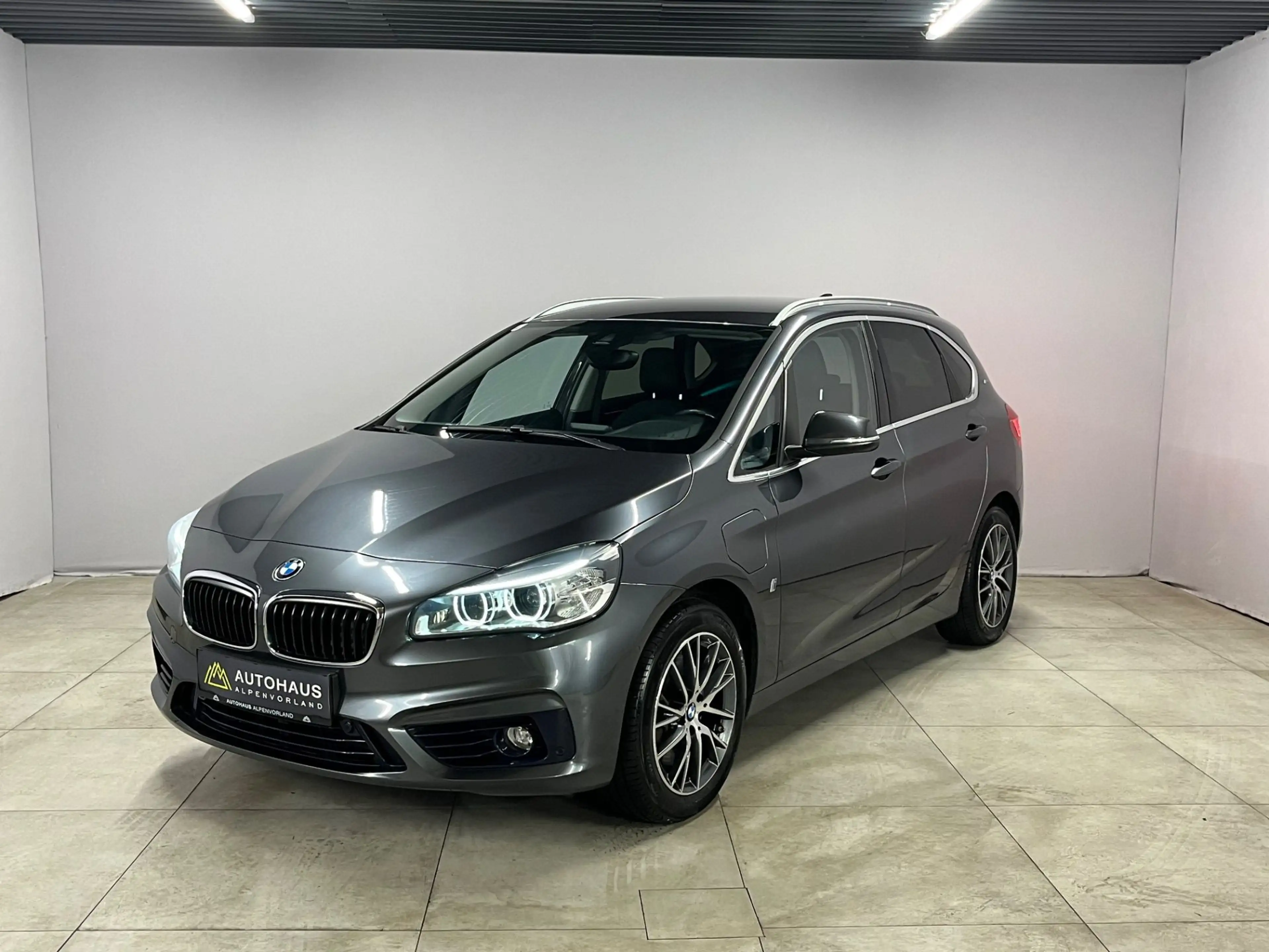 BMW 225 2er Active Tourer - 225xe Sport Line — photo 6