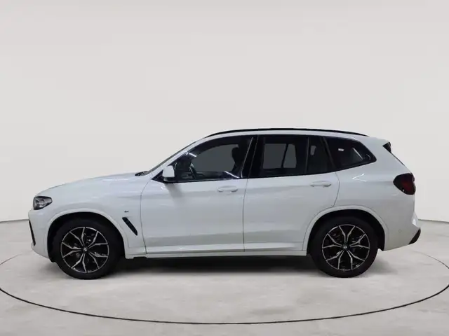 BMW X3 view 6