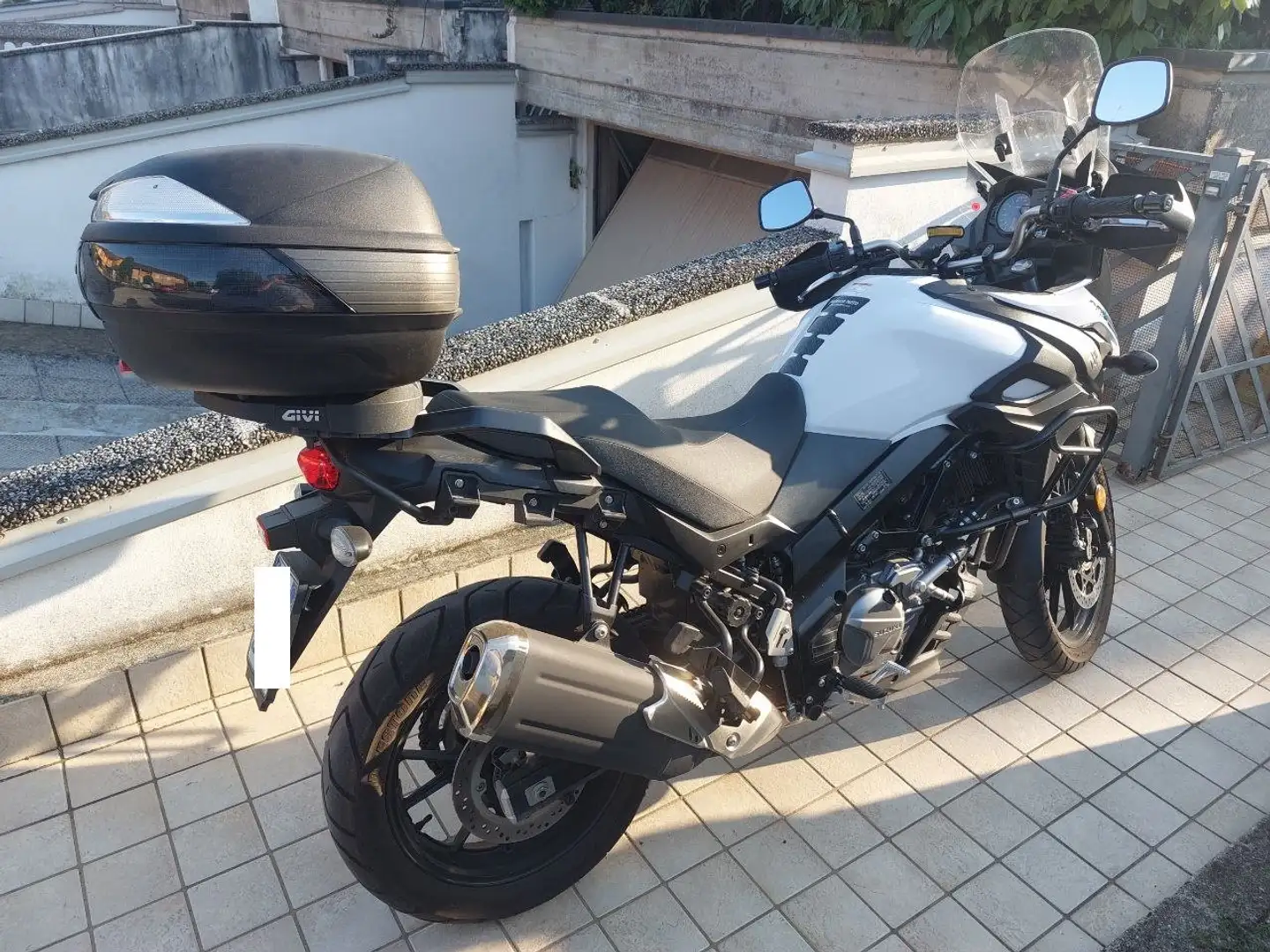 Suzuki V-Strom 650 Blanc - 2