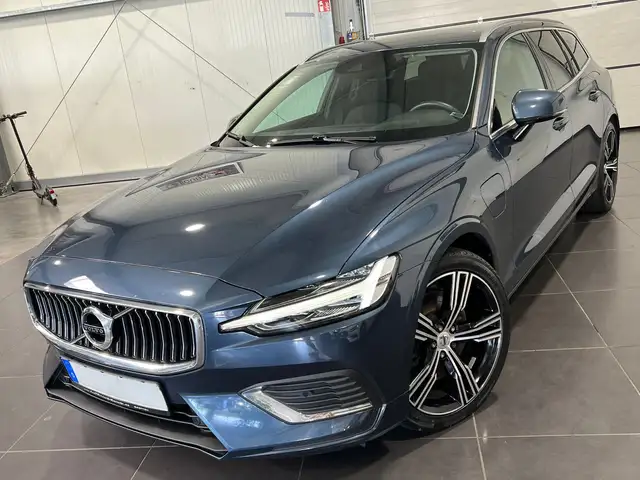 Volvo V60 2.0 Hybrid Kombi Automatik **Navi*Kamera**