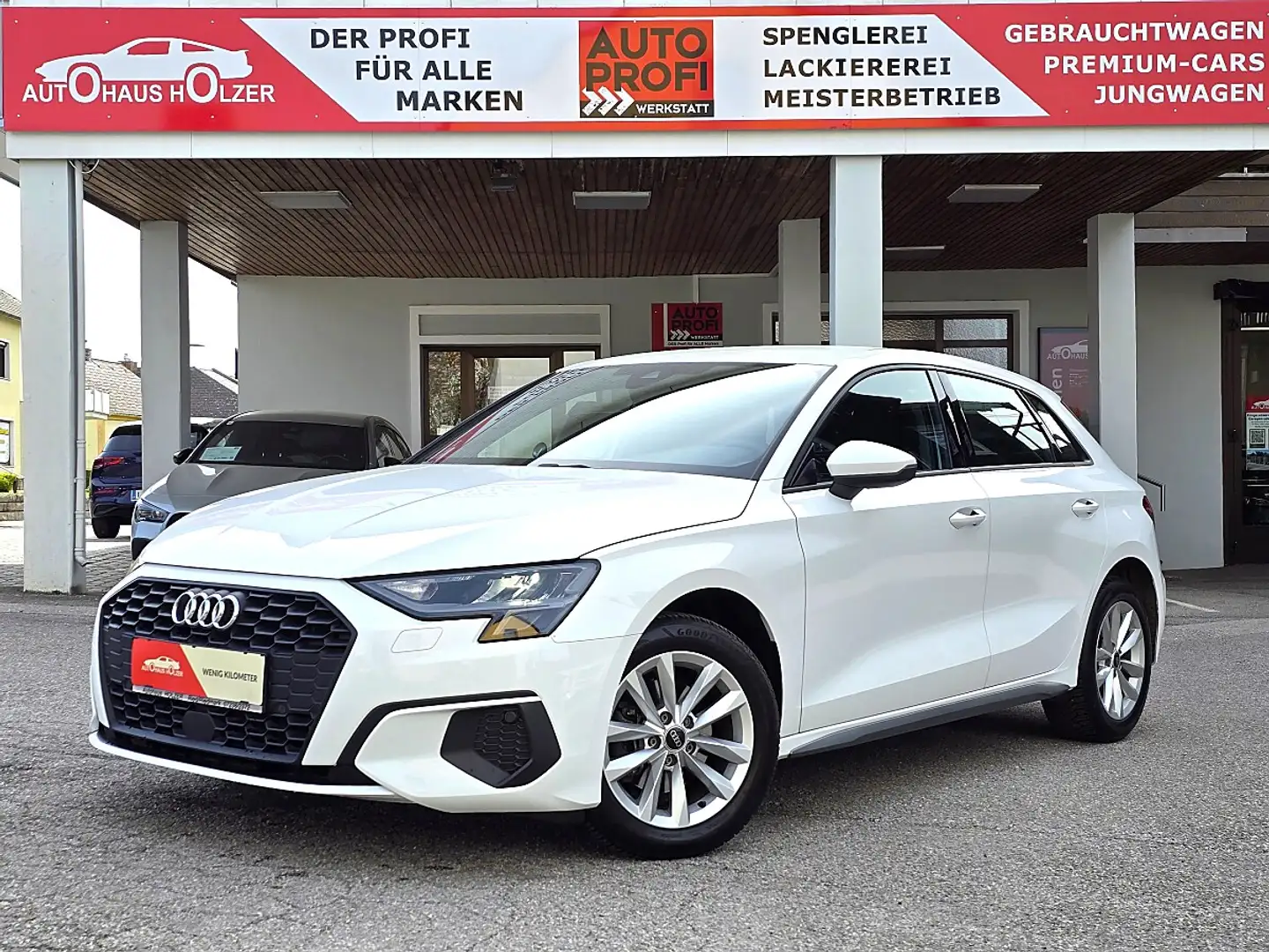 Audi A3 SB 35 TFSI *Sitzheizung, Tempomat, Sportsitze,...* Weiß - 1