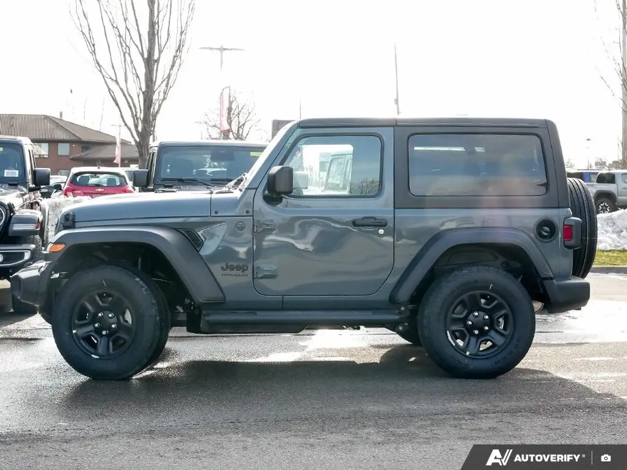 Jeep Wrangler снимка Jeep Wrangler