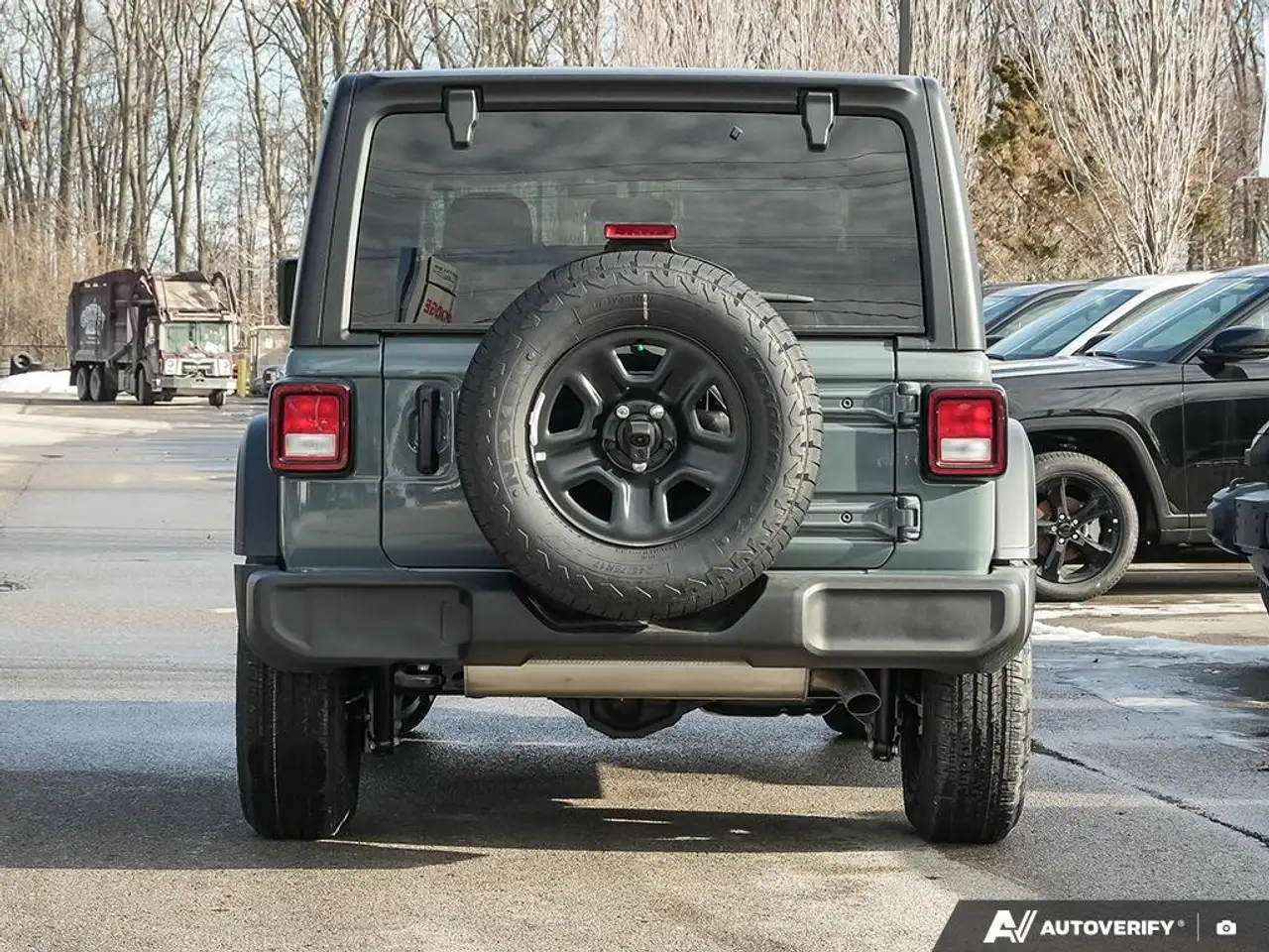 Jeep Wrangler снимка Jeep Wrangler