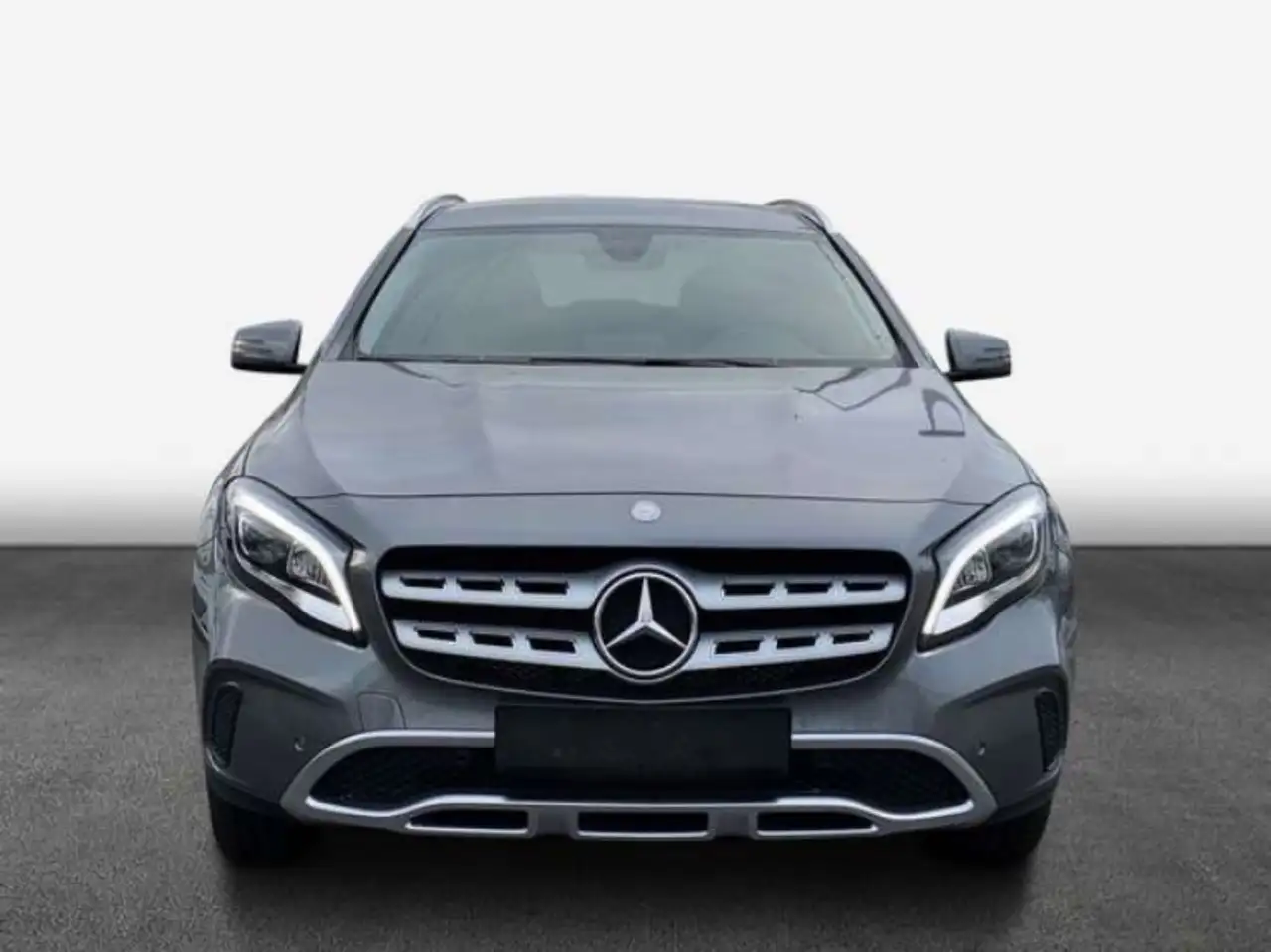 Mercedes-Benz GLA 220