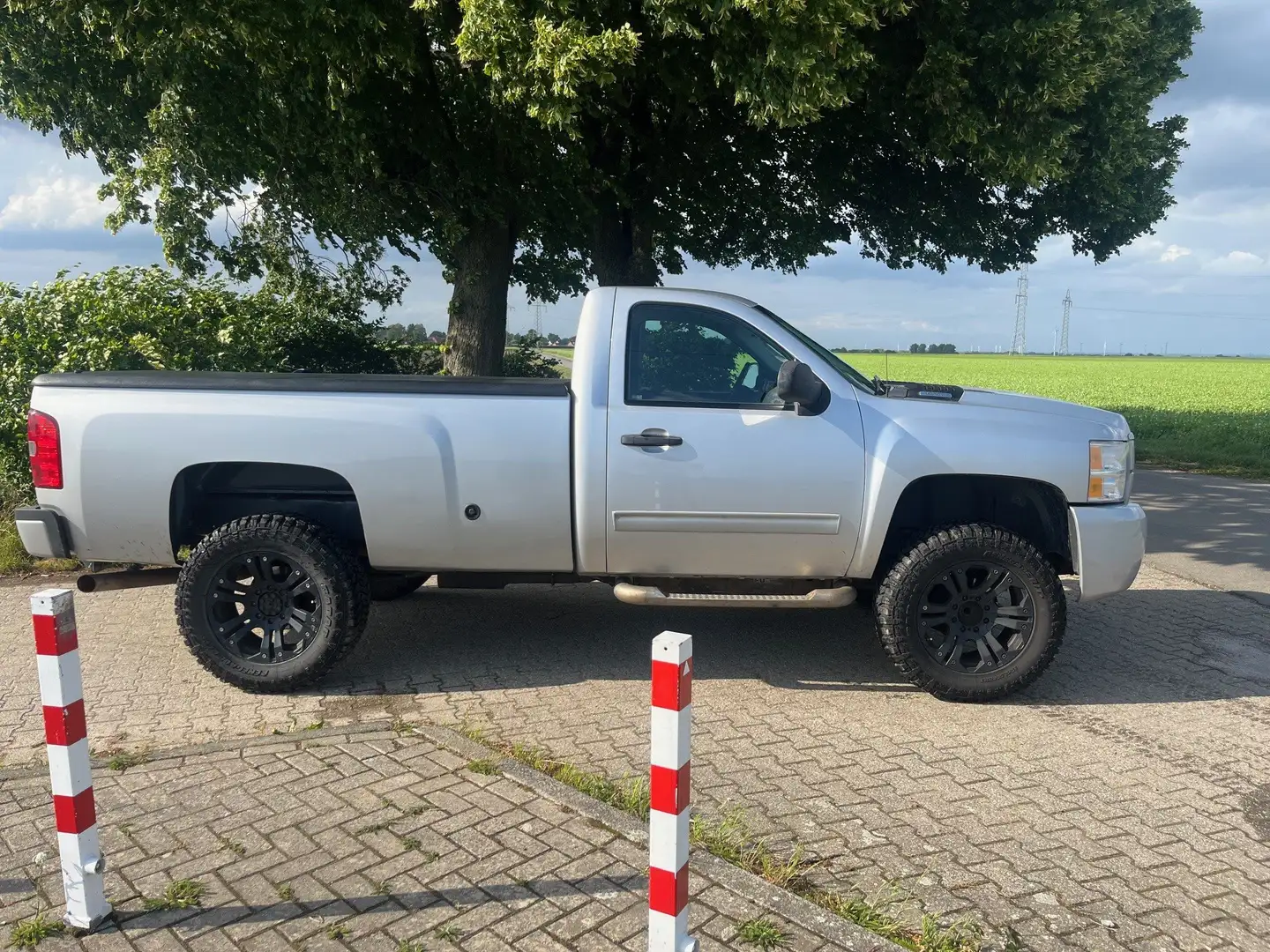 Chevrolet Silverado 2500 HD 6.0Liter 364 PS EZ 2011 Grau - 2