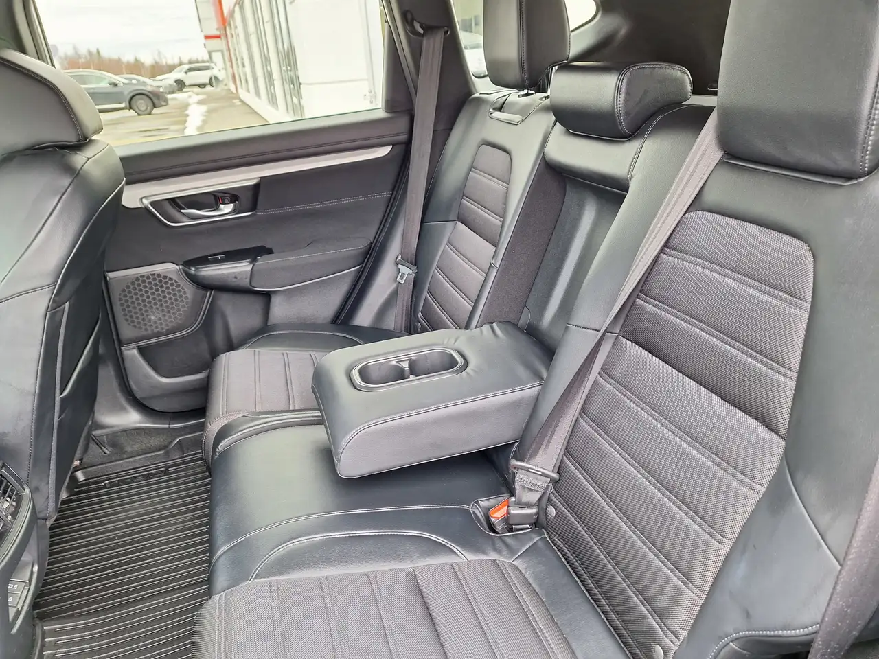 Honda CR-V снимка Honda CR-V