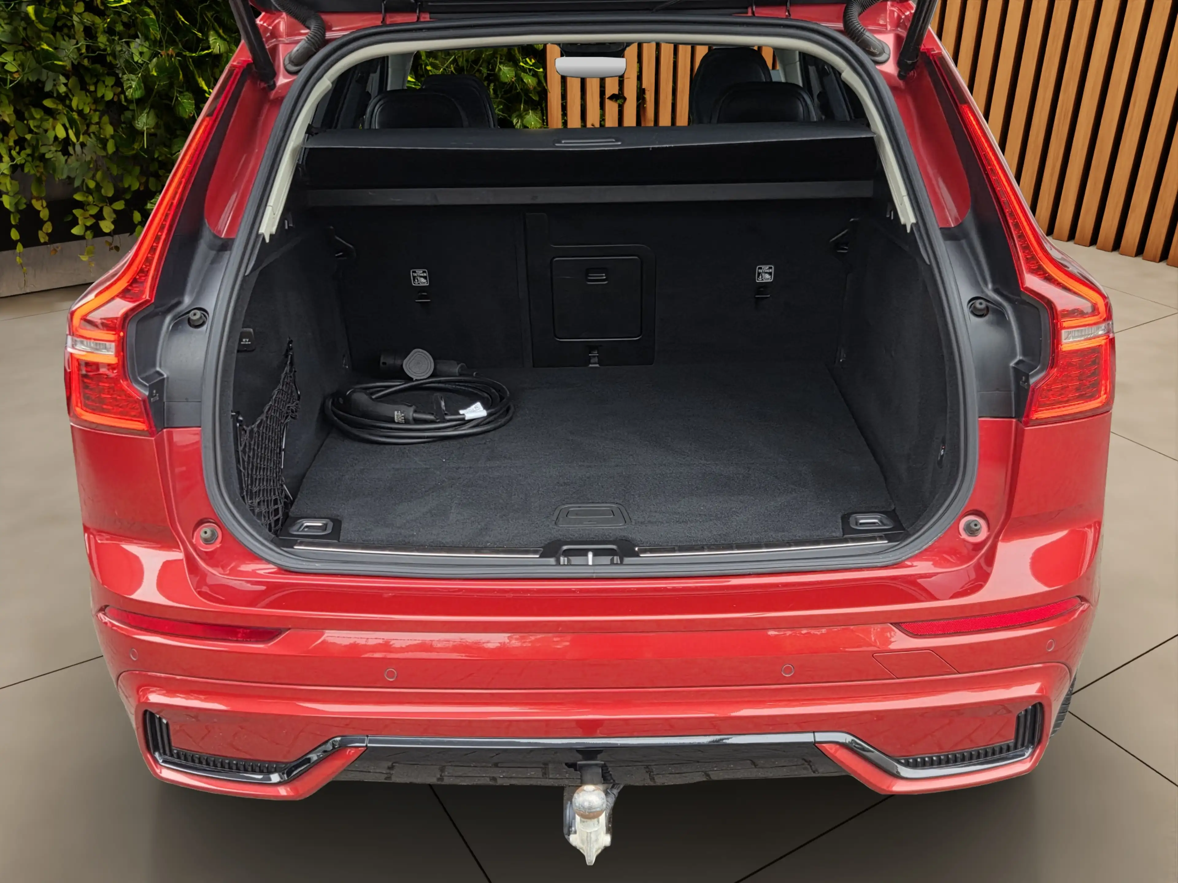 Volvo XC60 2.0 T6 Plug-in hybrid AWD Ultimate Dark | Trekhaak — photo 8