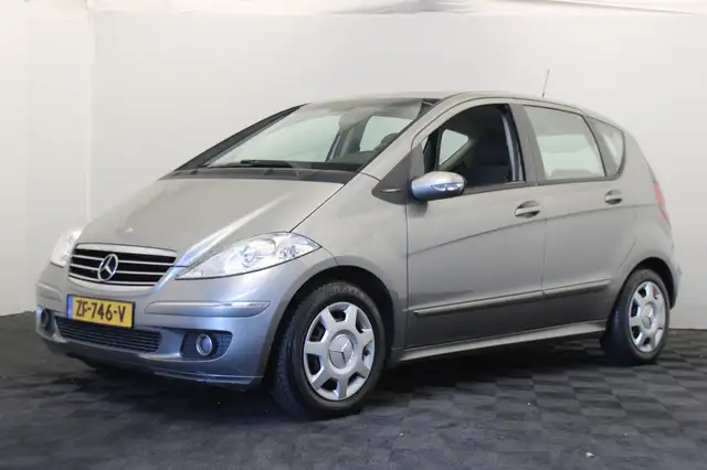 Mercedes-Benz A 170 Classic bak maakt geluid