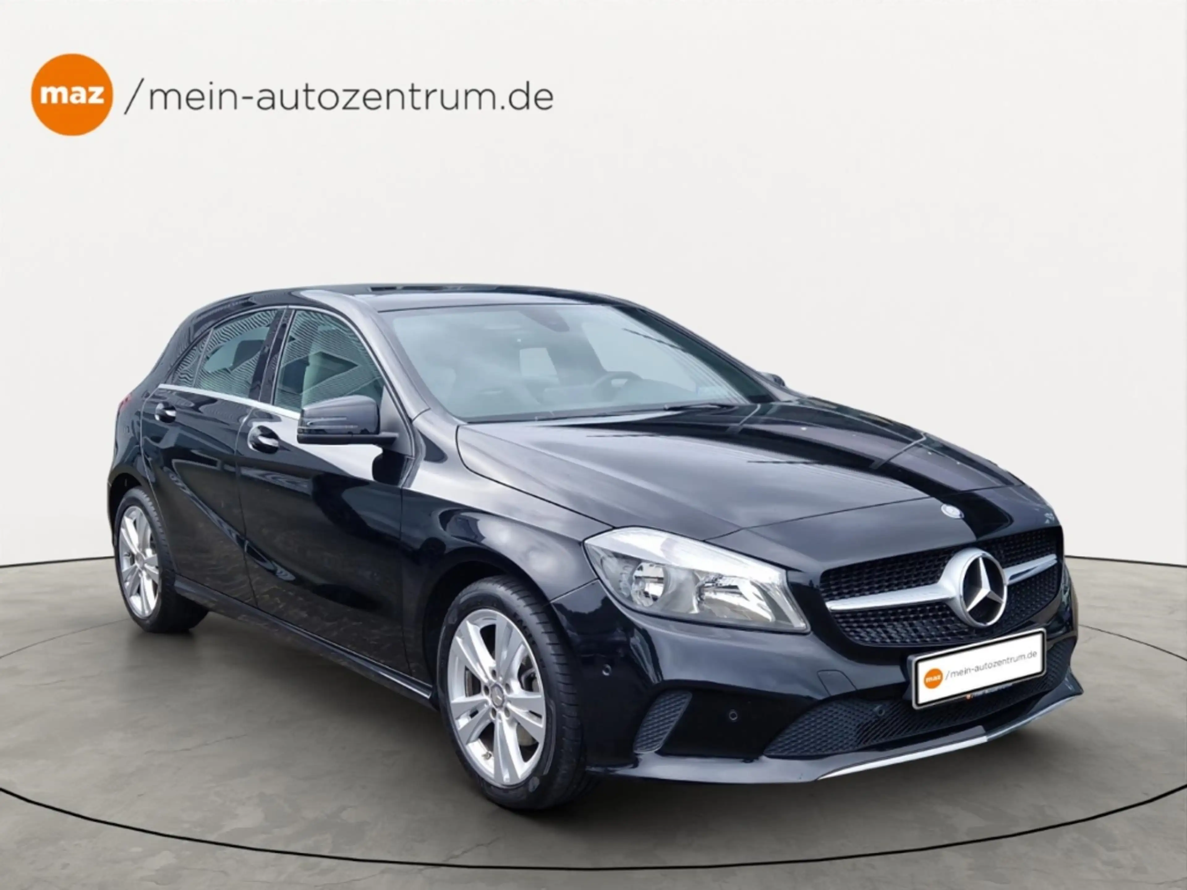 Mercedes-Benz A 180 Urban *PANO*NAVI*BT*SITZHZG.* — photo 7
