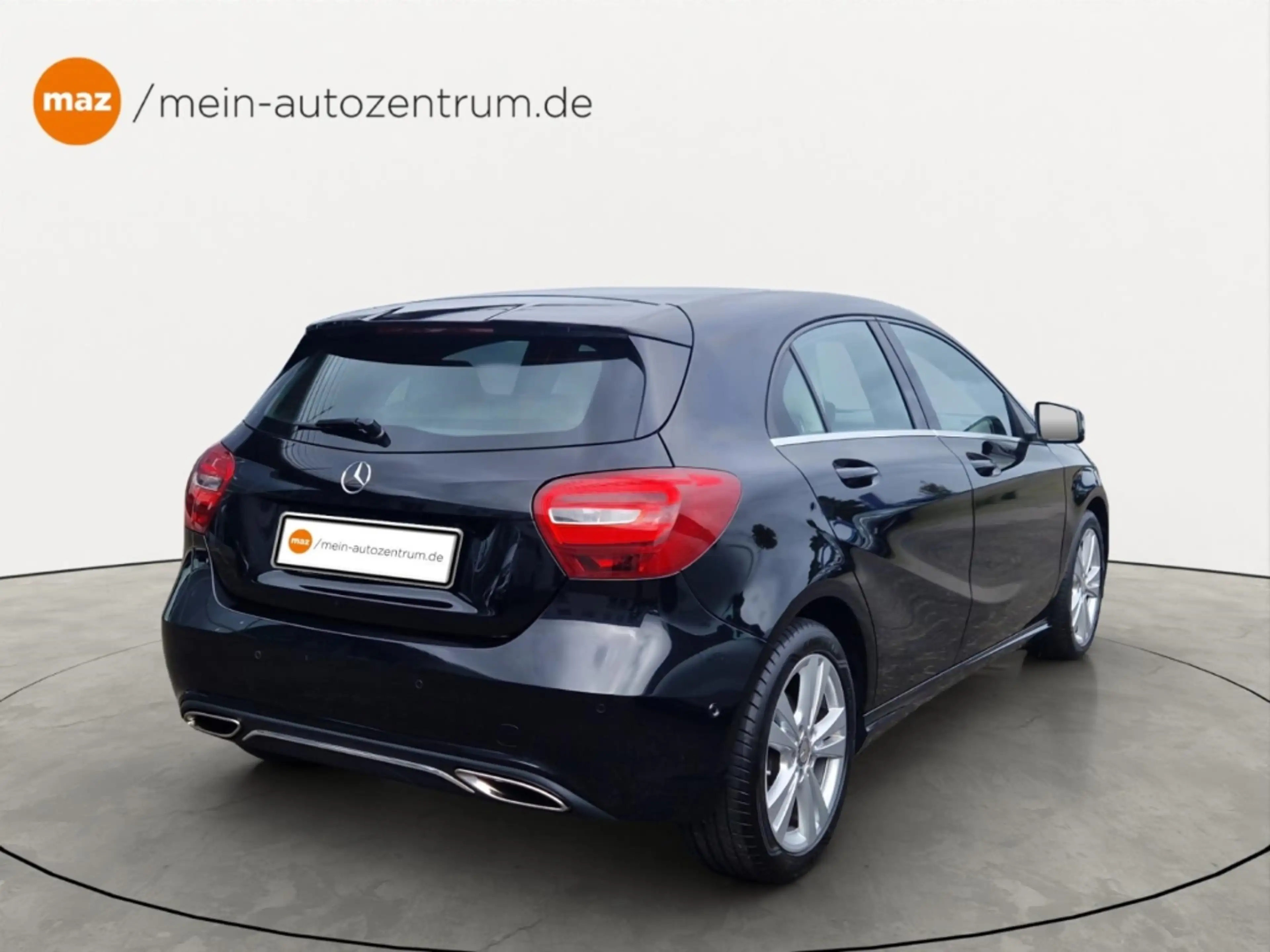 Mercedes-Benz A 180 Urban *PANO*NAVI*BT*SITZHZG.* — photo 6