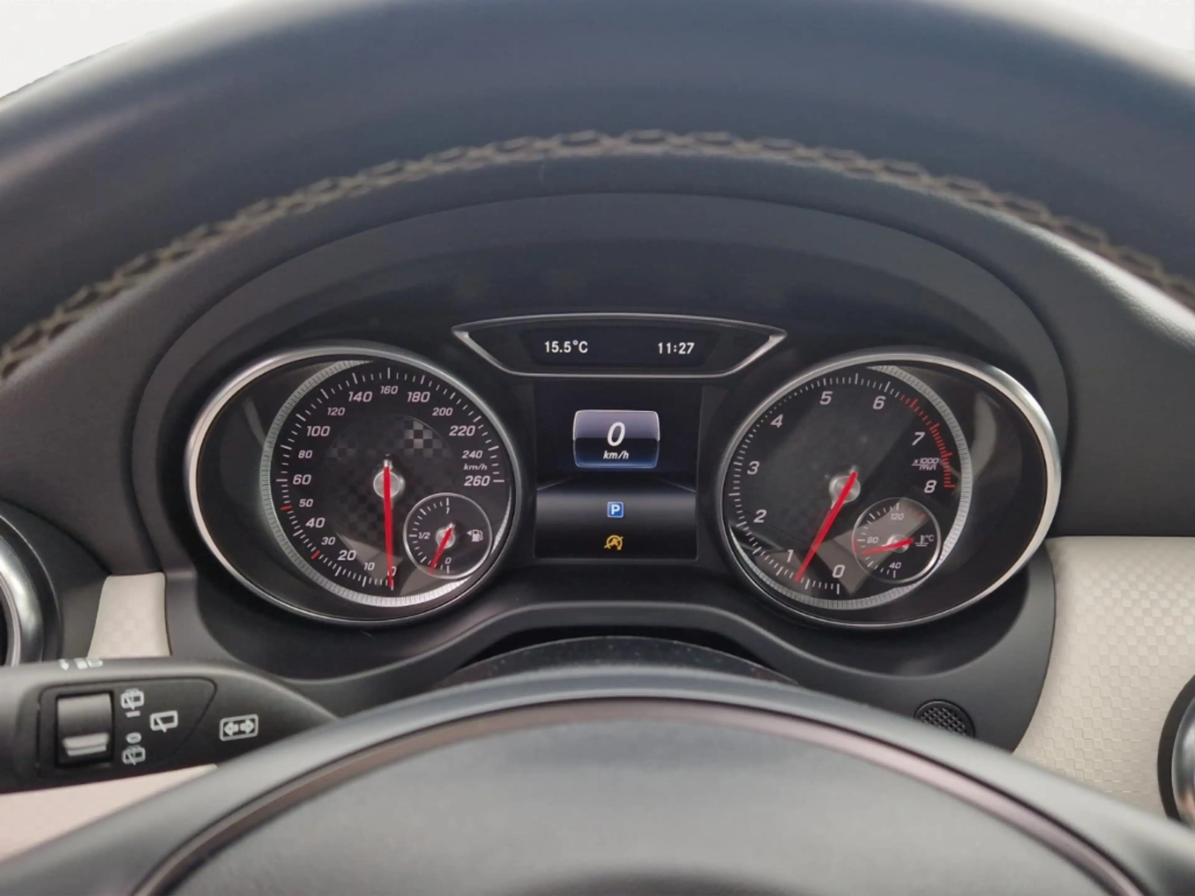 Mercedes-Benz A 180 Urban *PANO*NAVI*BT*SITZHZG.* — photo 10