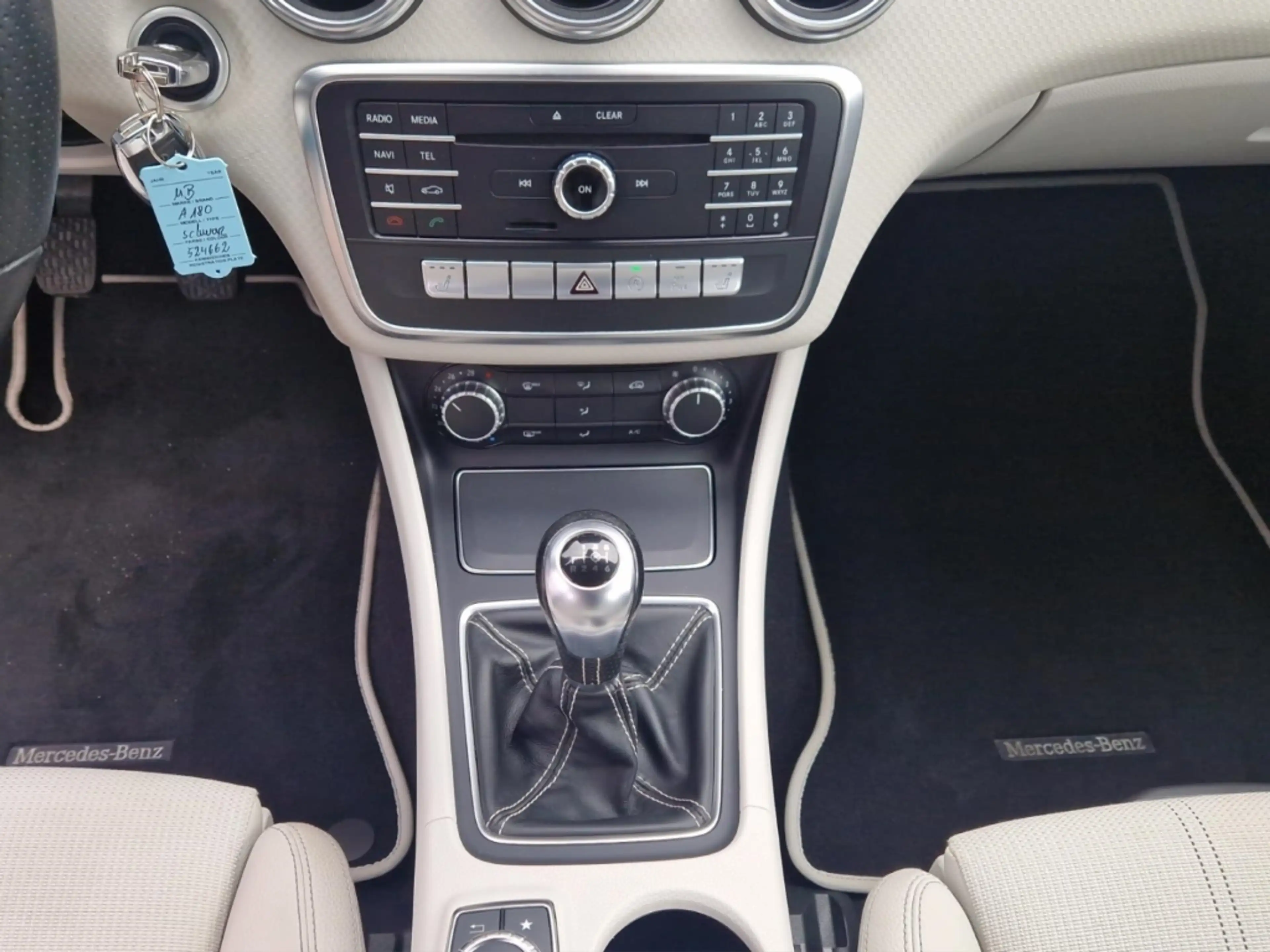 Mercedes-Benz A 180 Urban *PANO*NAVI*BT*SITZHZG.* — photo 15