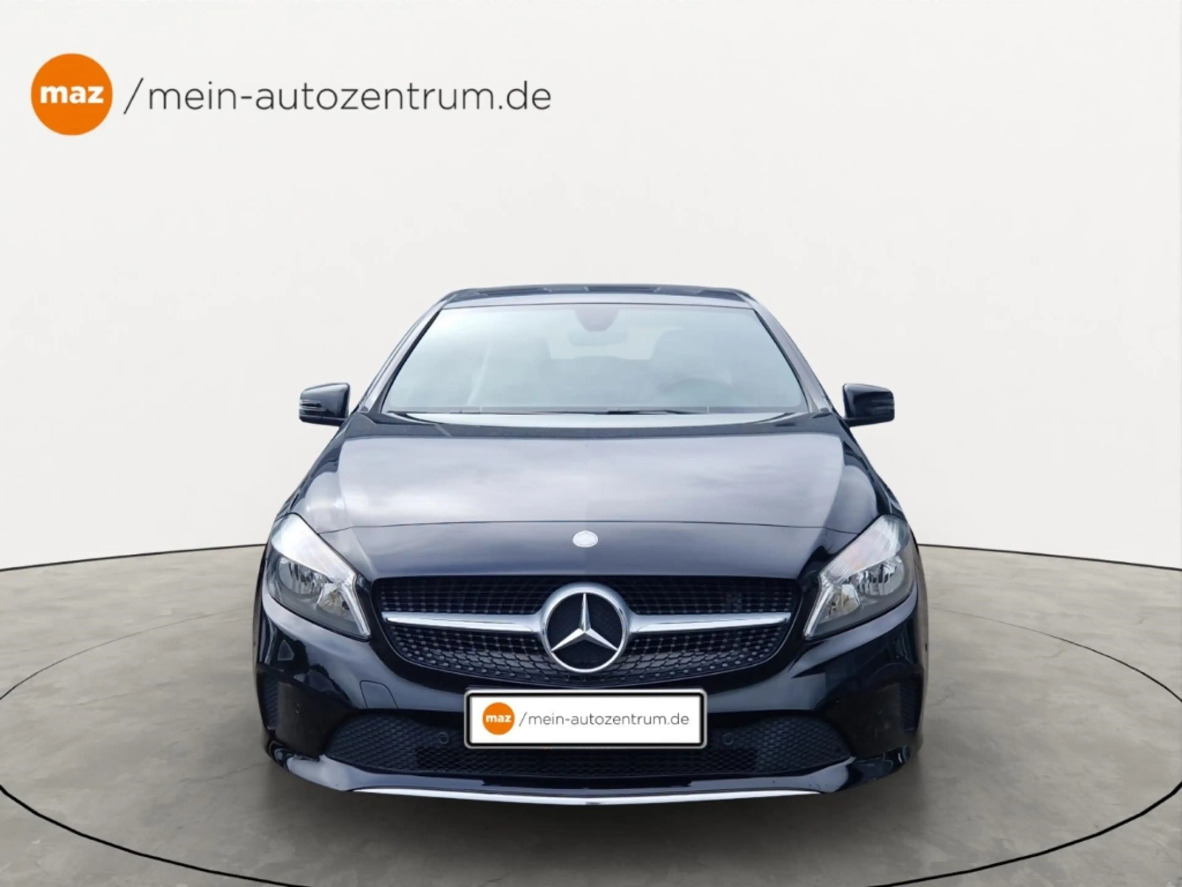 Mercedes-Benz A 180 Urban *PANO*NAVI*BT*SITZHZG.* — photo 2