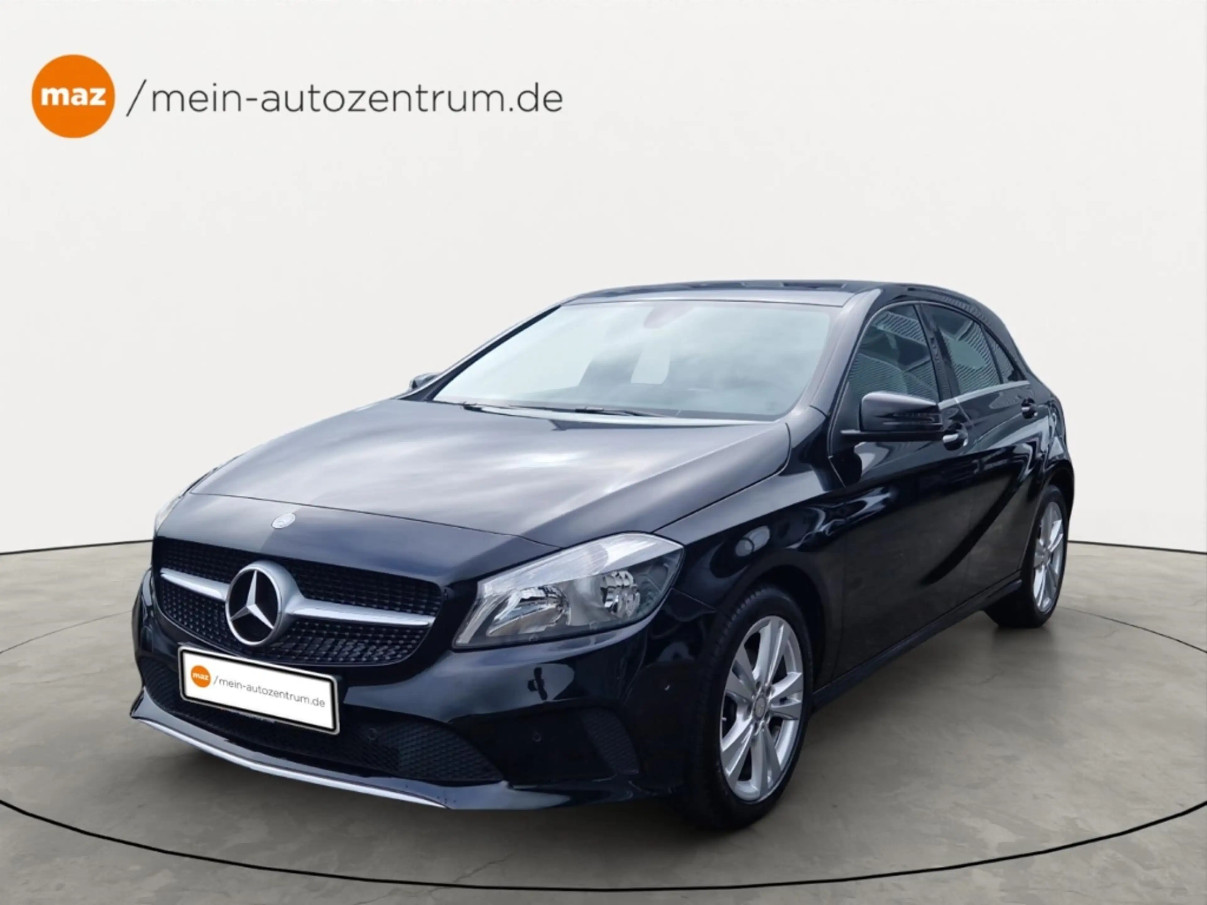Mercedes-Benz A 180 Urban *PANO*NAVI*BT*SITZHZG.*