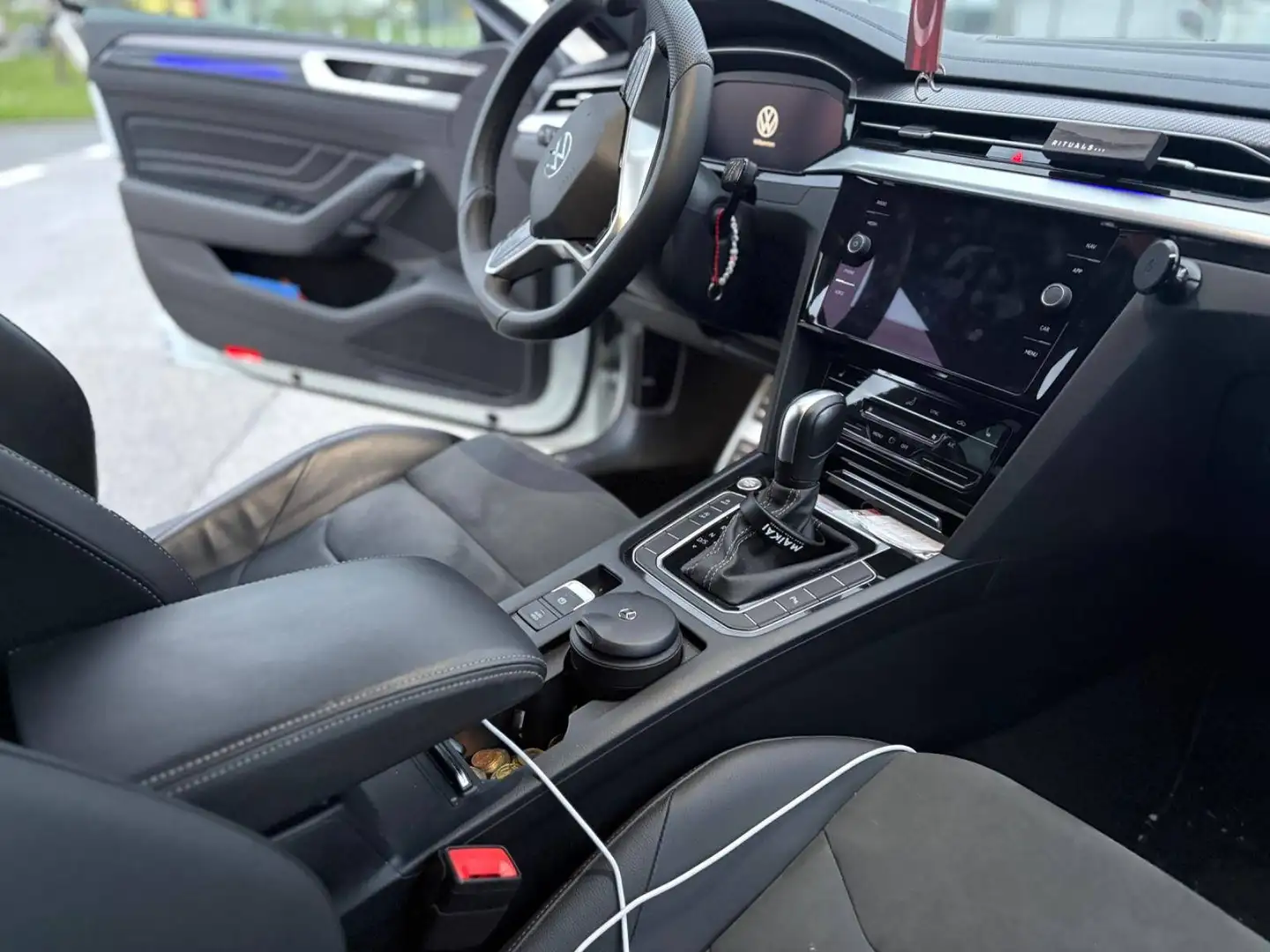 Volkswagen Arteon Arteon SB R-Line 2,0 TDI 4Motion DSGR-Line Weiß - 2