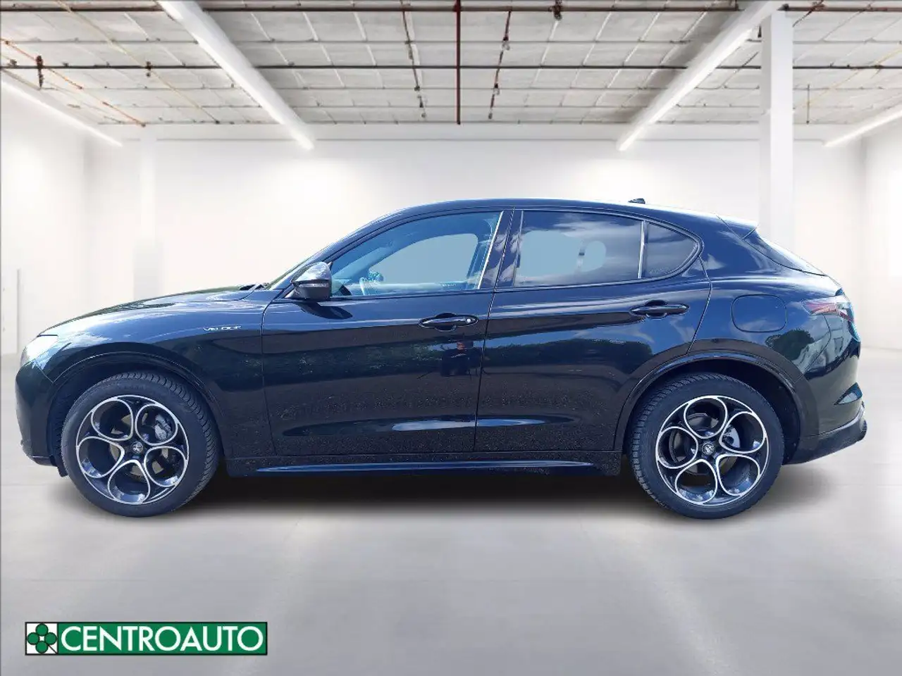 Alfa Romeo Stelvio 2023