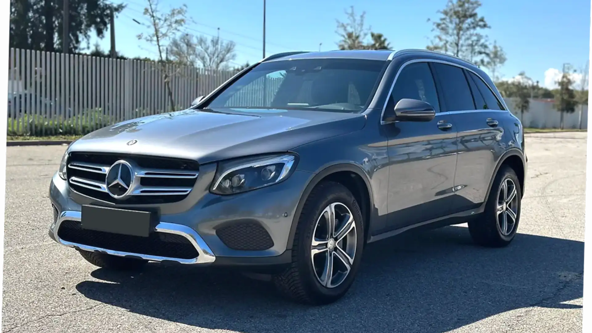 Mercedes-Benz GLC 220 220d 4Matic Aut. Gris - 2